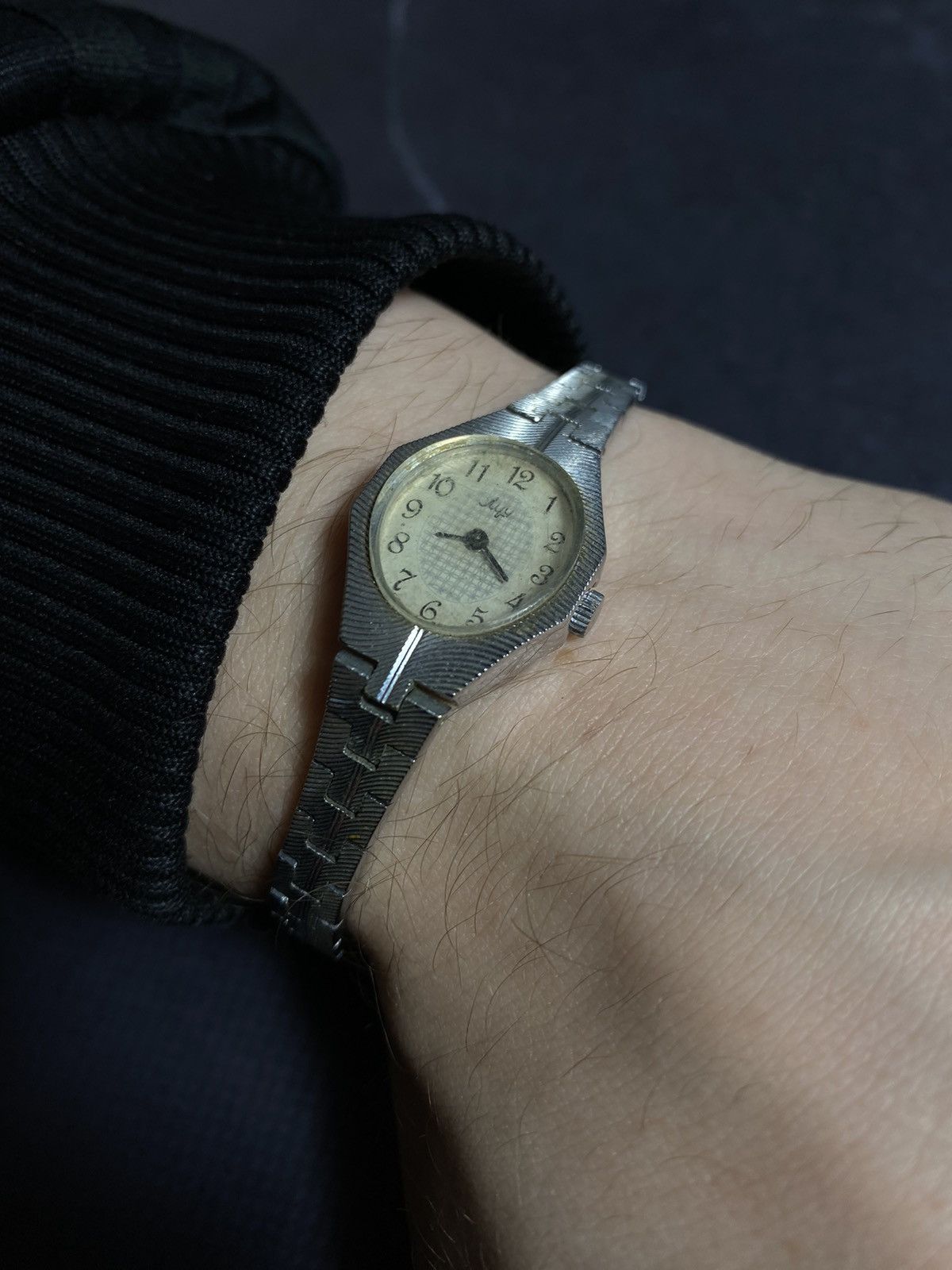 Jewelry Rare Vintage Soviet “Luch” Watch with New Strap Size ONE SIZE - 7 Thumbnail