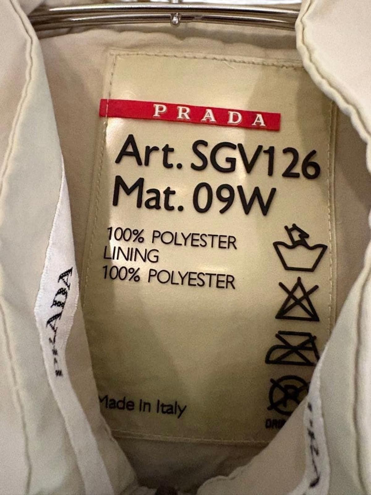Prada - Lightweight Beige Jacket Zip Pocket