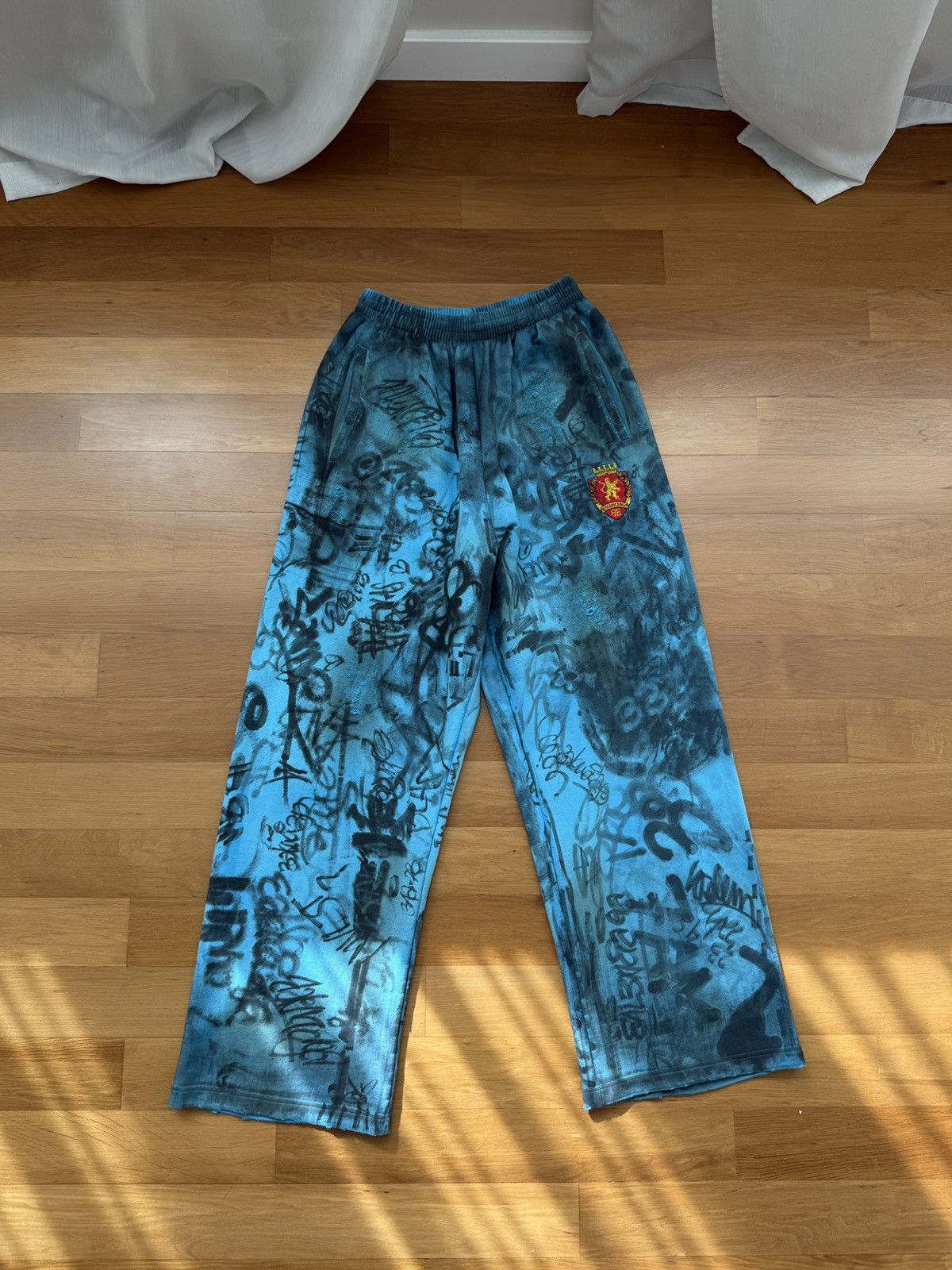 Balenciaga Balenciaga skater graffiti pants Size US 33 - 1 Thumbnail