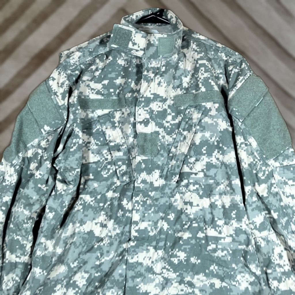 Vintage VINTAGE Army Combat Mens Coat ACU Green Camouflage UCP Uniform Digicam Small Regular Jacket Mens Size US S / EU 44-46 / 1 - 1 Thumbnail