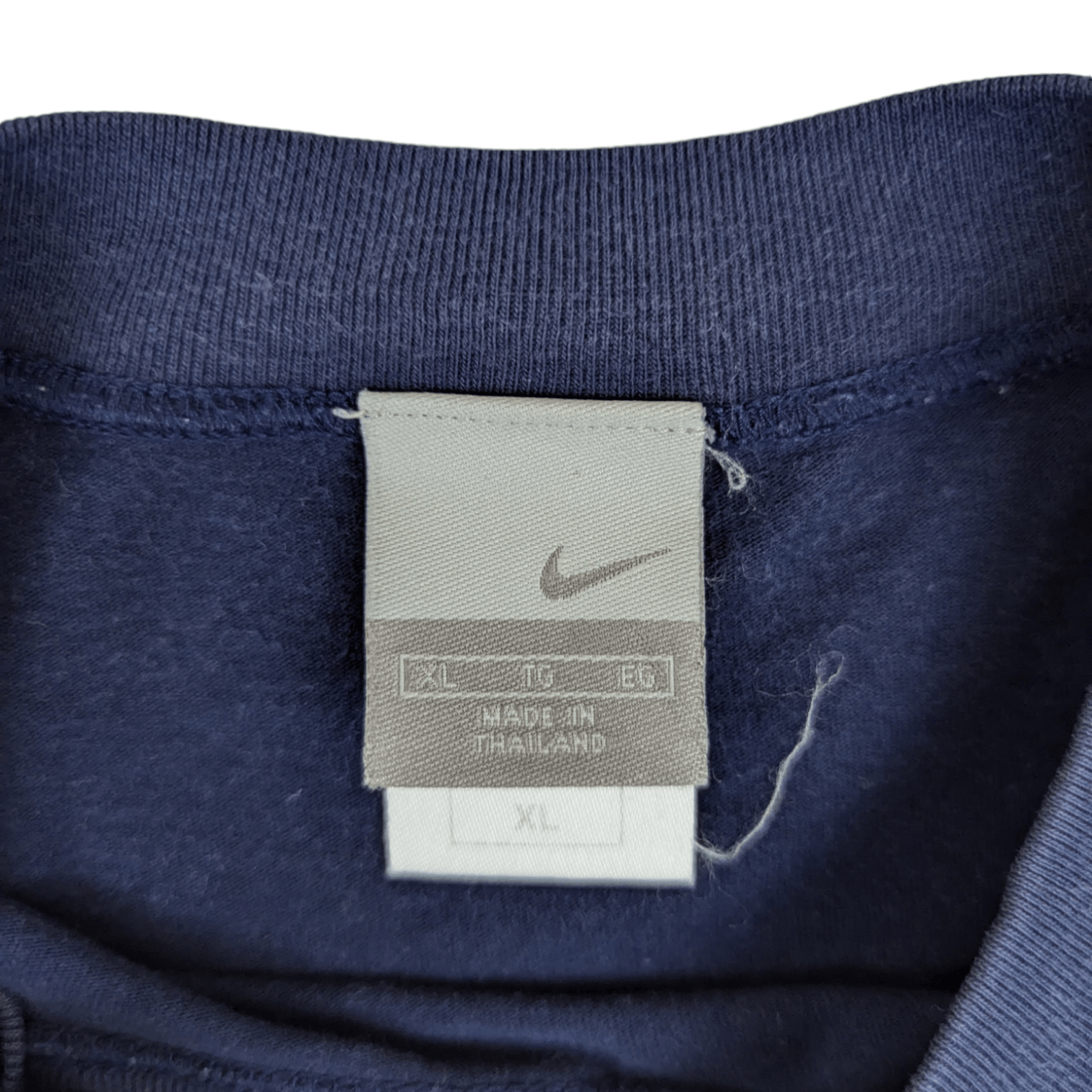 Nike Vintage 90's NIKE Small Swoosh Logo T-Shirt Single Stitches Size US XL / EU 56 / 4 - 7 Thumbnail