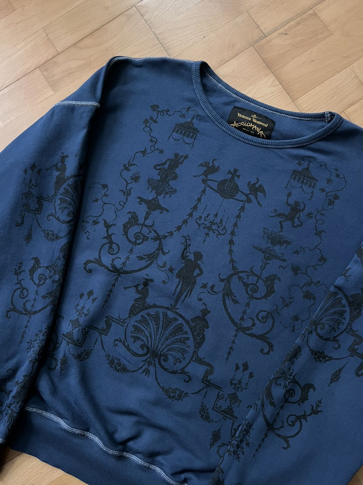 Vivienne Westwood Vivienne Westwood Ghotic Sweatshirt Size US L / EU 52-54 / 3 - 2 Thumbnail