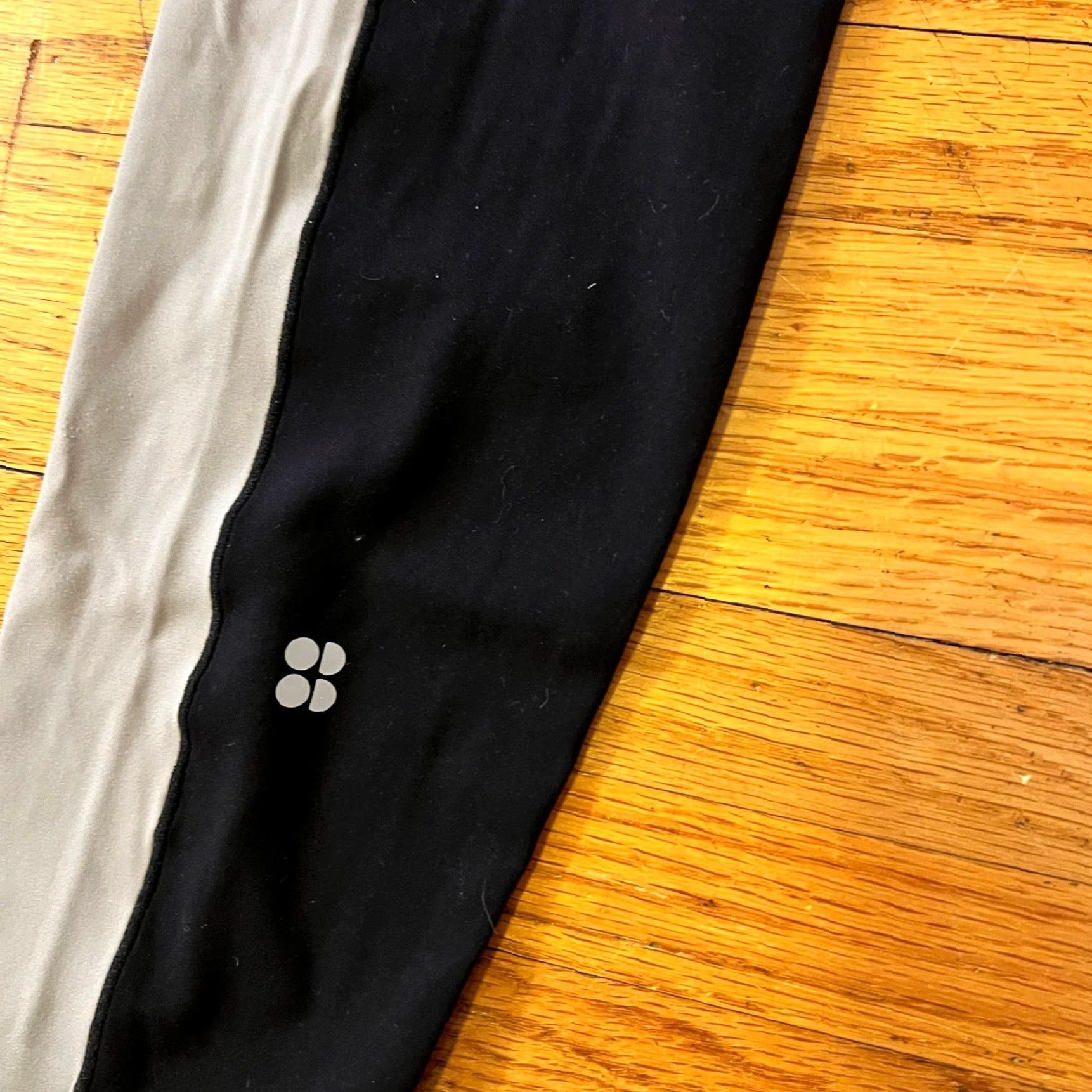 Sweaty Betty Sweaty Betty Leggings Women Small Stripe High Rise Cropped Pants S Black Womens Size 28" / US 6 / IT 42 - 2 Thumbnail