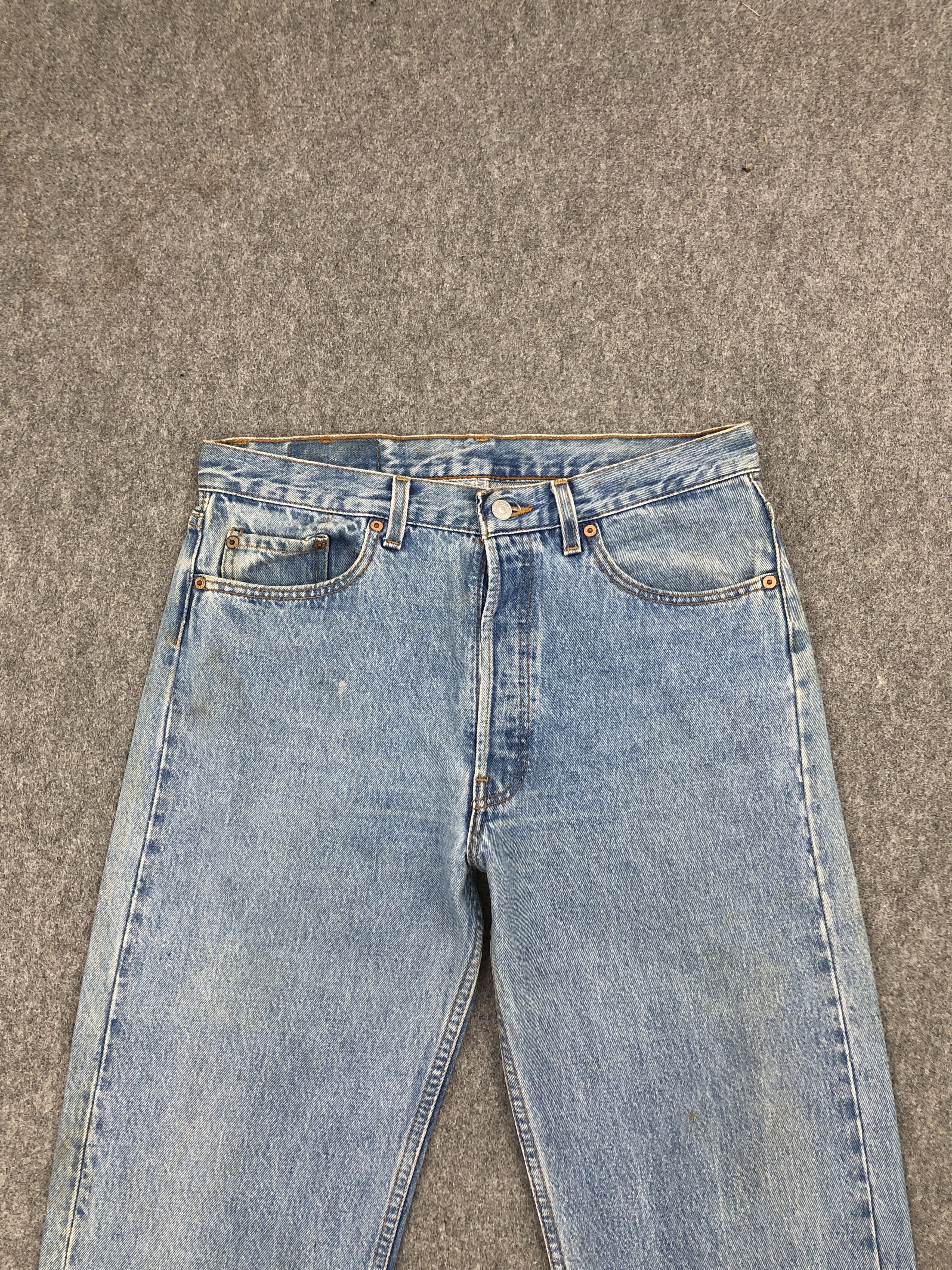 Levi's × Vintage Vintage 90s Levi's 501 Light Washed Jeans Size US 33 - 3 Thumbnail