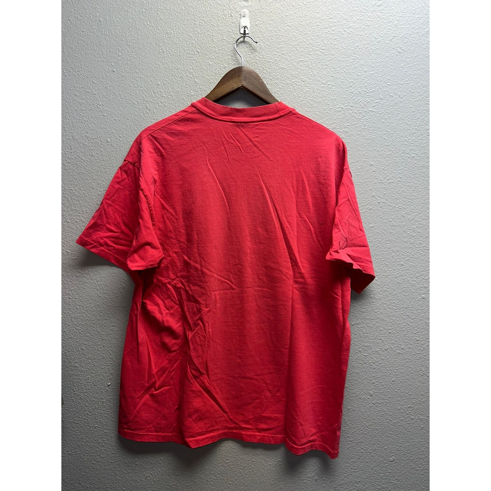 Hanes Vintage Hanes Red Blank Shirt Heavyweight USA Made Tee 90s L Size US L / EU 52-54 / 3 - 7 Thumbnail