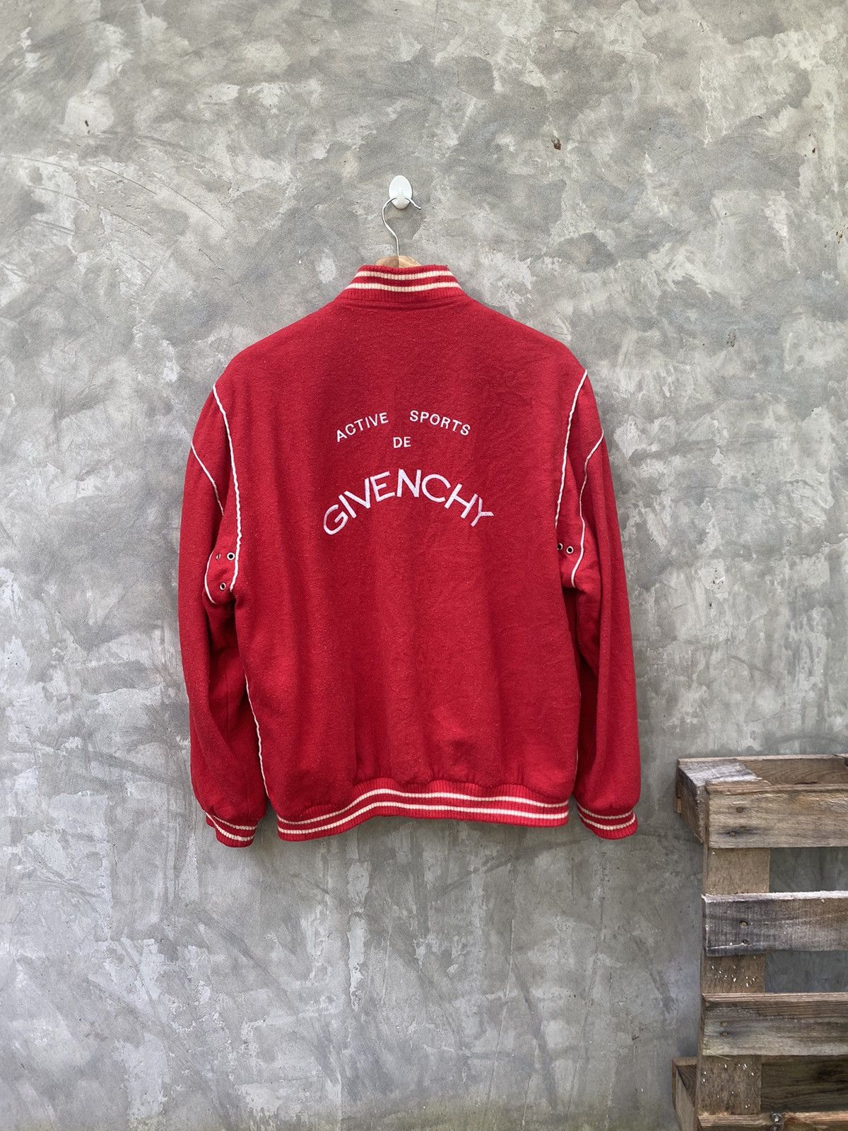 Givenchy Vintage Givenchy Wool Varsity Jacket Distressed Size US L / EU 52-54 / 3 - 1 Thumbnail