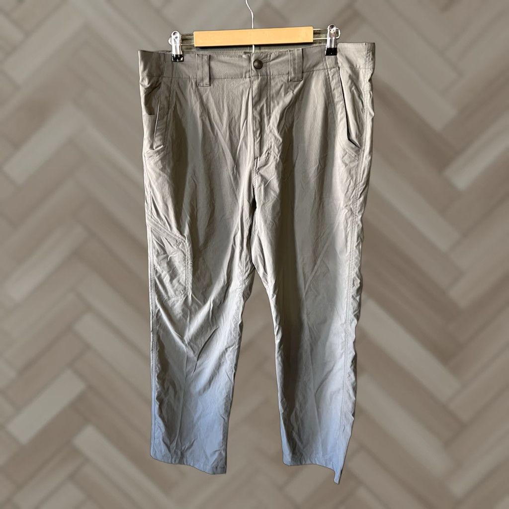Royal Robbins Royal Robbins Men's Gray Chino Pants Outdoor Hiking Size 36 x 30 Regular Size US 36 / EU 52 - 1 Thumbnail