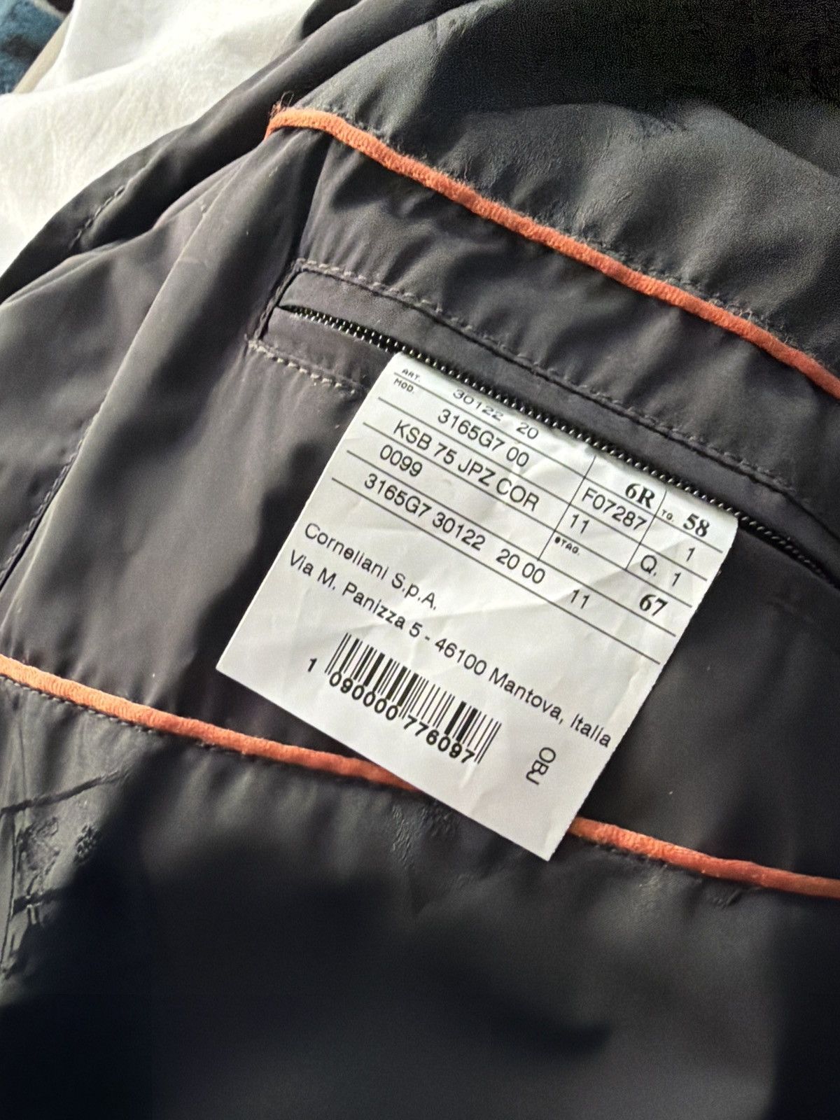 Corneliani Corneliani ID Traveler Jacket - italian - EU 58 / US 48R Size US XXL / EU 58 / 5 - 2 Thumbnail