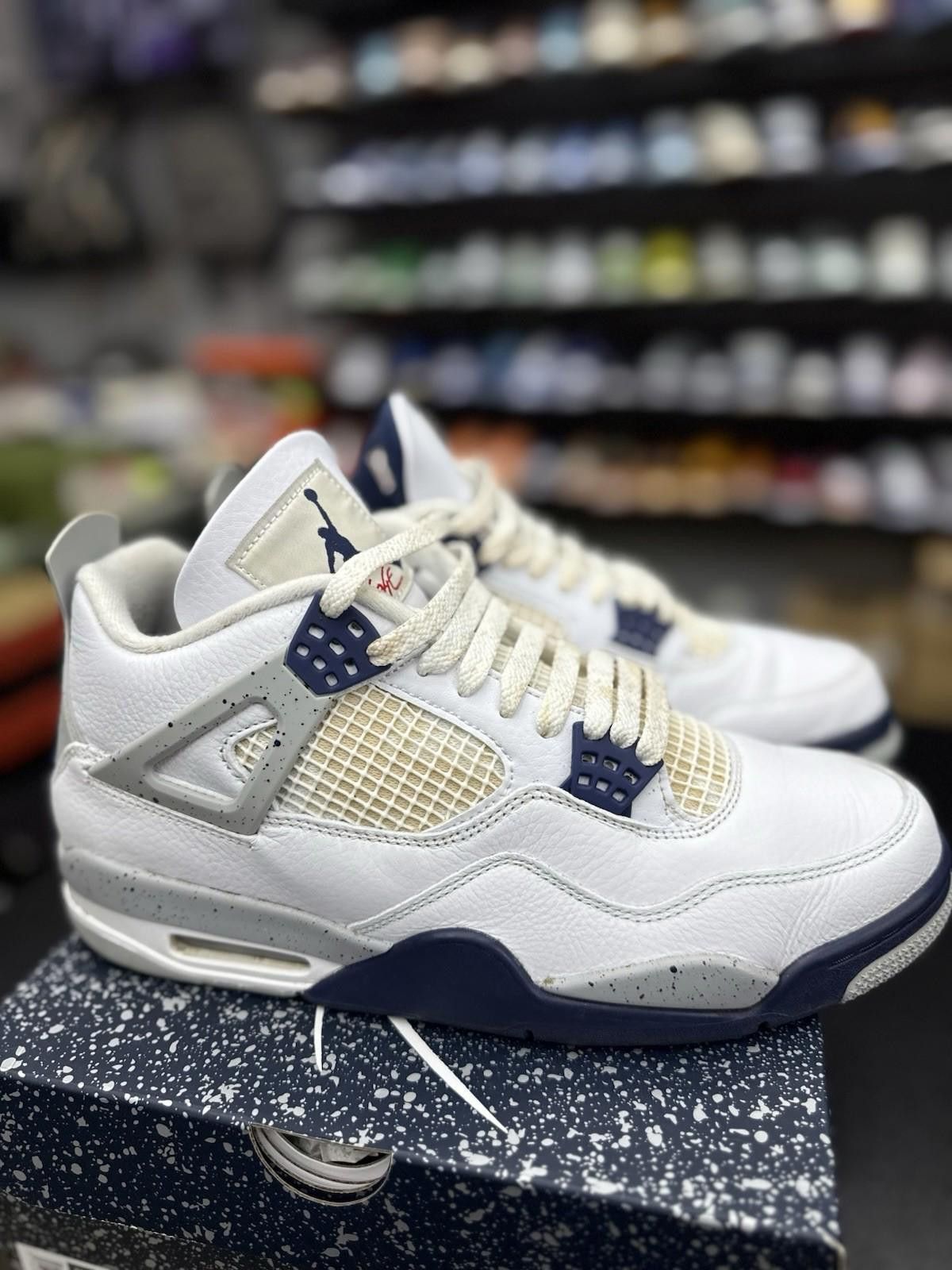 Jordan Brand Size 11 - Air Jordan 4 Retro Mid Midnight Navy White Leather Size US 11 / EU 44 - 9 Thumbnail