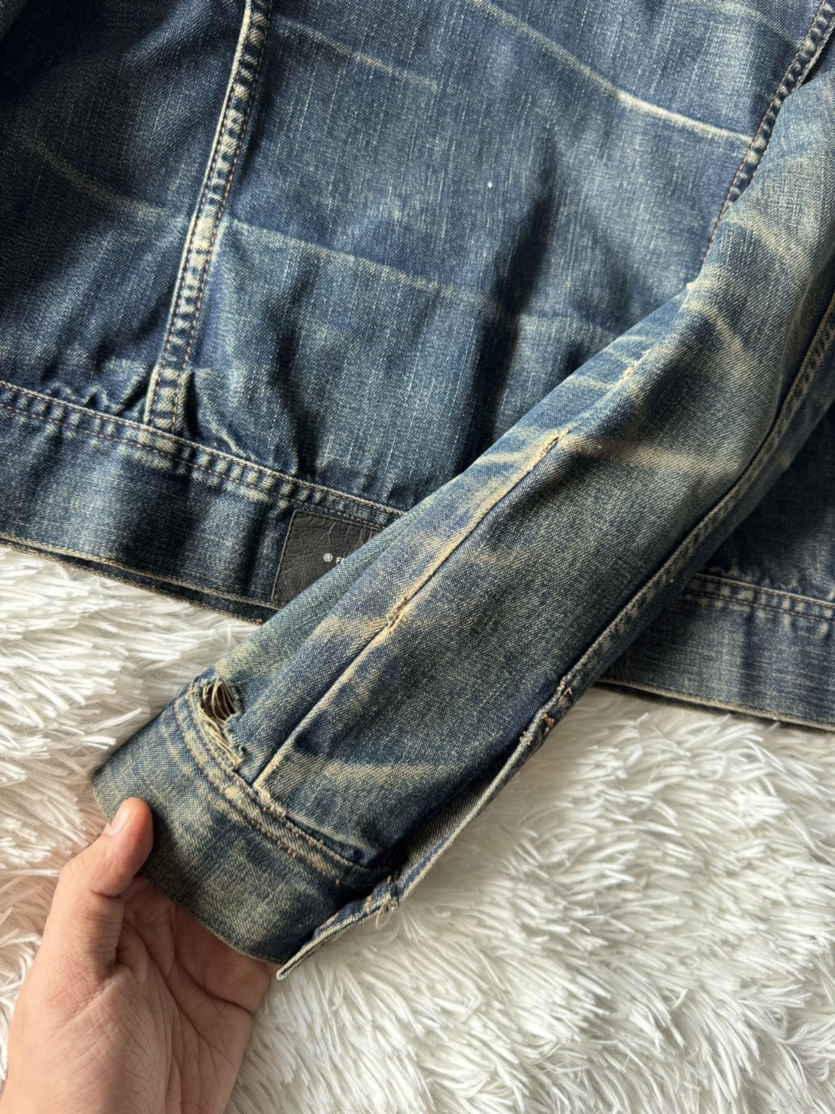 Hysteric Glamour Japanese Dyed Distressed Faded Washed Denim Trucker Jacket Size US M / EU 48-50 / 2 - 11 Thumbnail