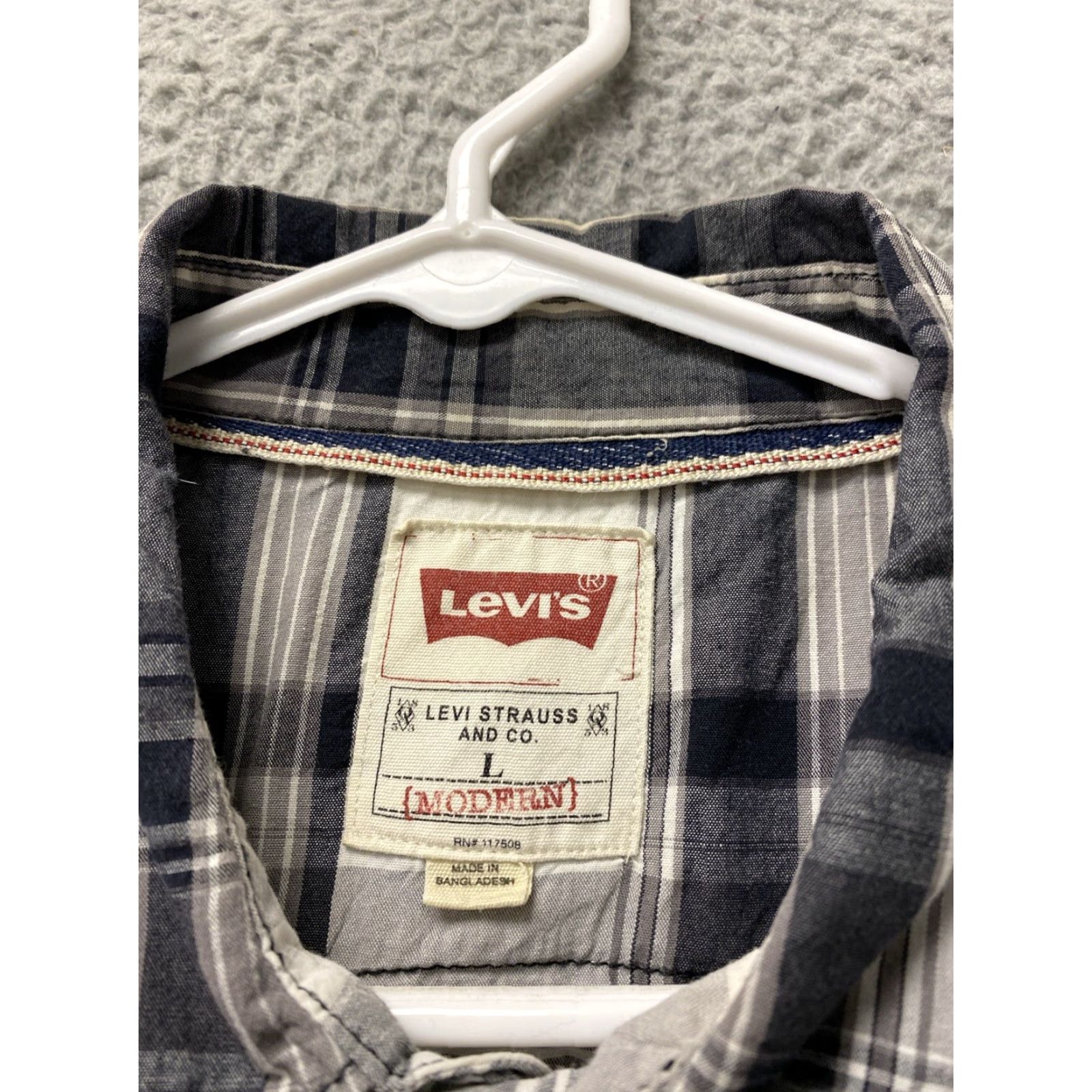 Levi's Levi's Western Shirt Men L Gray Plaid Pearl Snap Short Sleeve Button-Up Casual Workwear Regular Fit Size US L / EU 52-54 / 3 - 4 Thumbnail