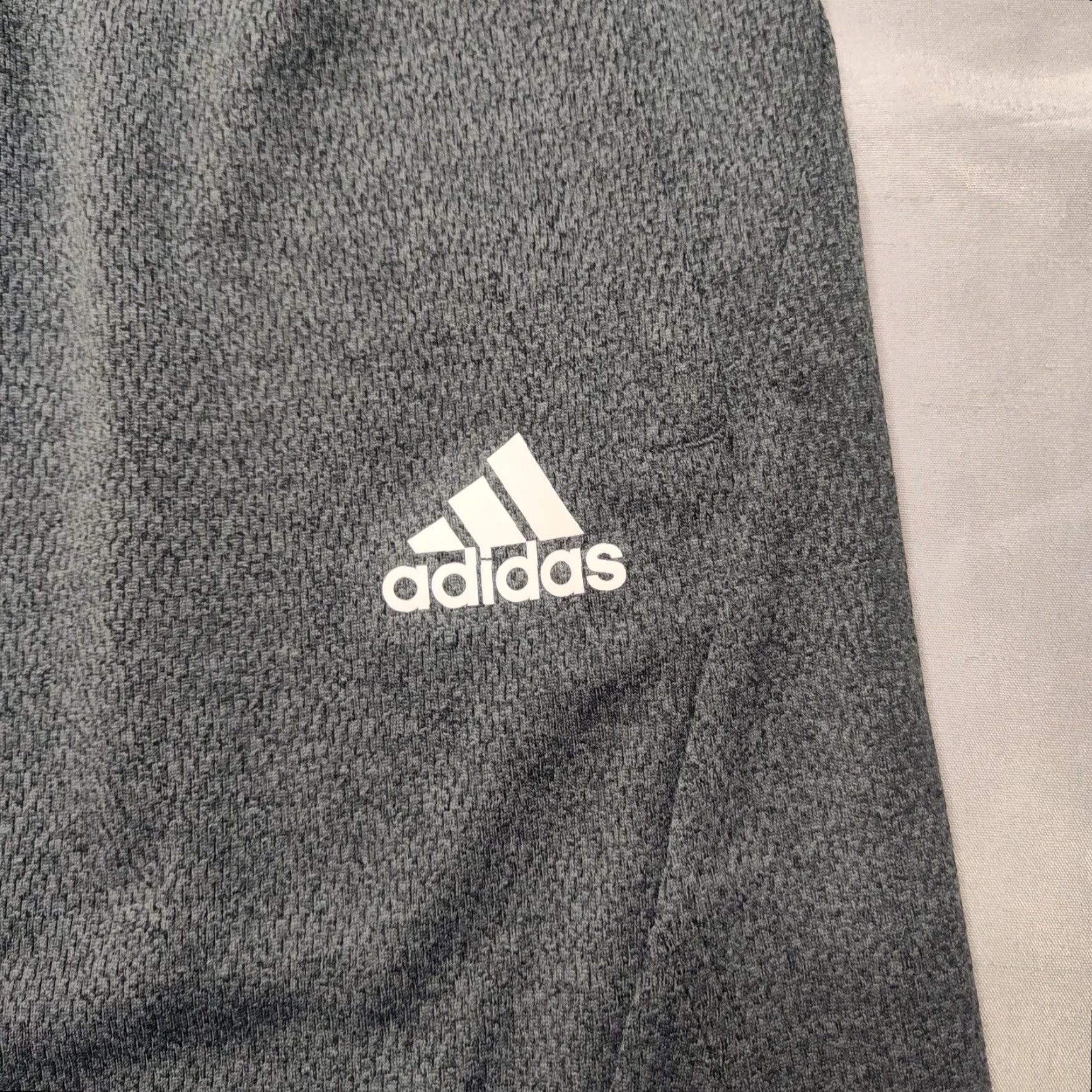 Adidas ADIDAS Men Small Black Melange Axis 20 Knit Textured Training Shorts NEW Size US 29 - 7 Thumbnail