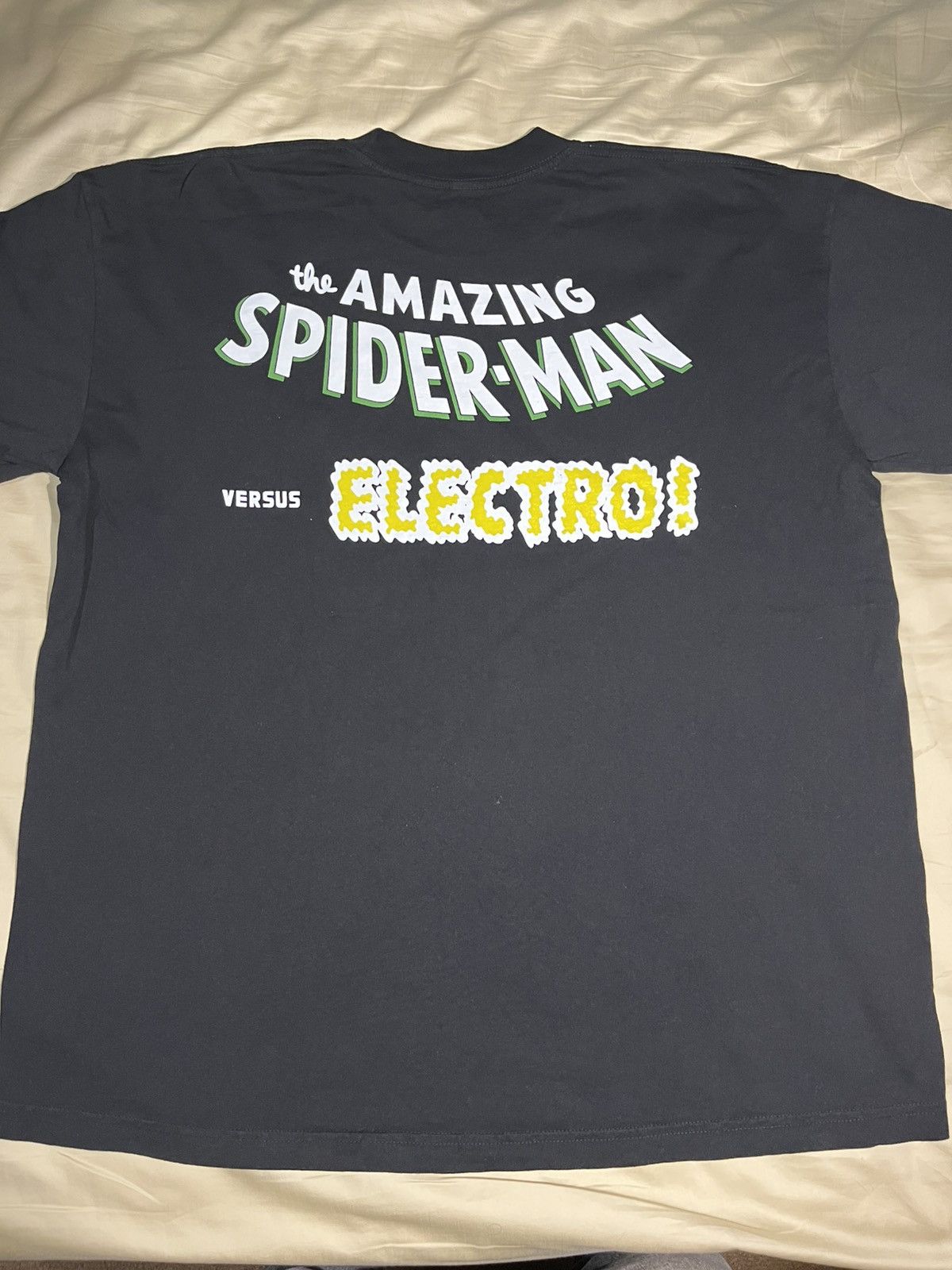 Other Booted Comics Spiderman & Electro Marvel T-Shirt Size US XL / EU 56 / 4 - 5 Thumbnail