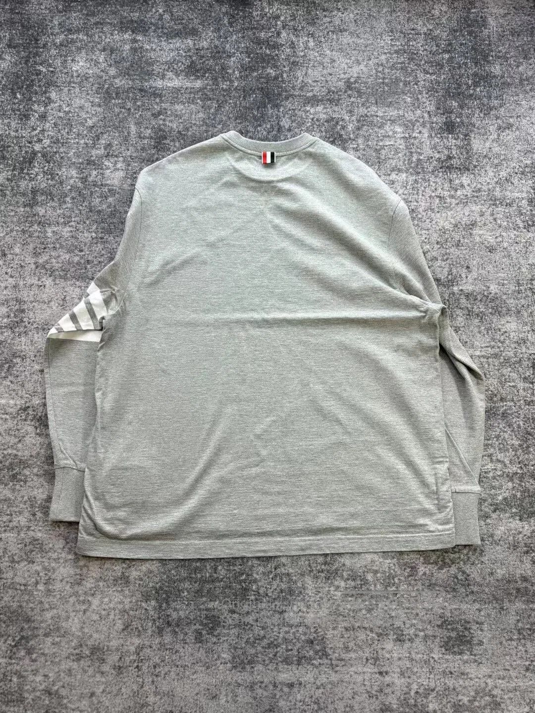 Thom Browne thom browne gray long sleeve sweatshirt. Size US L / EU 52-54 / 3 - 2 Thumbnail