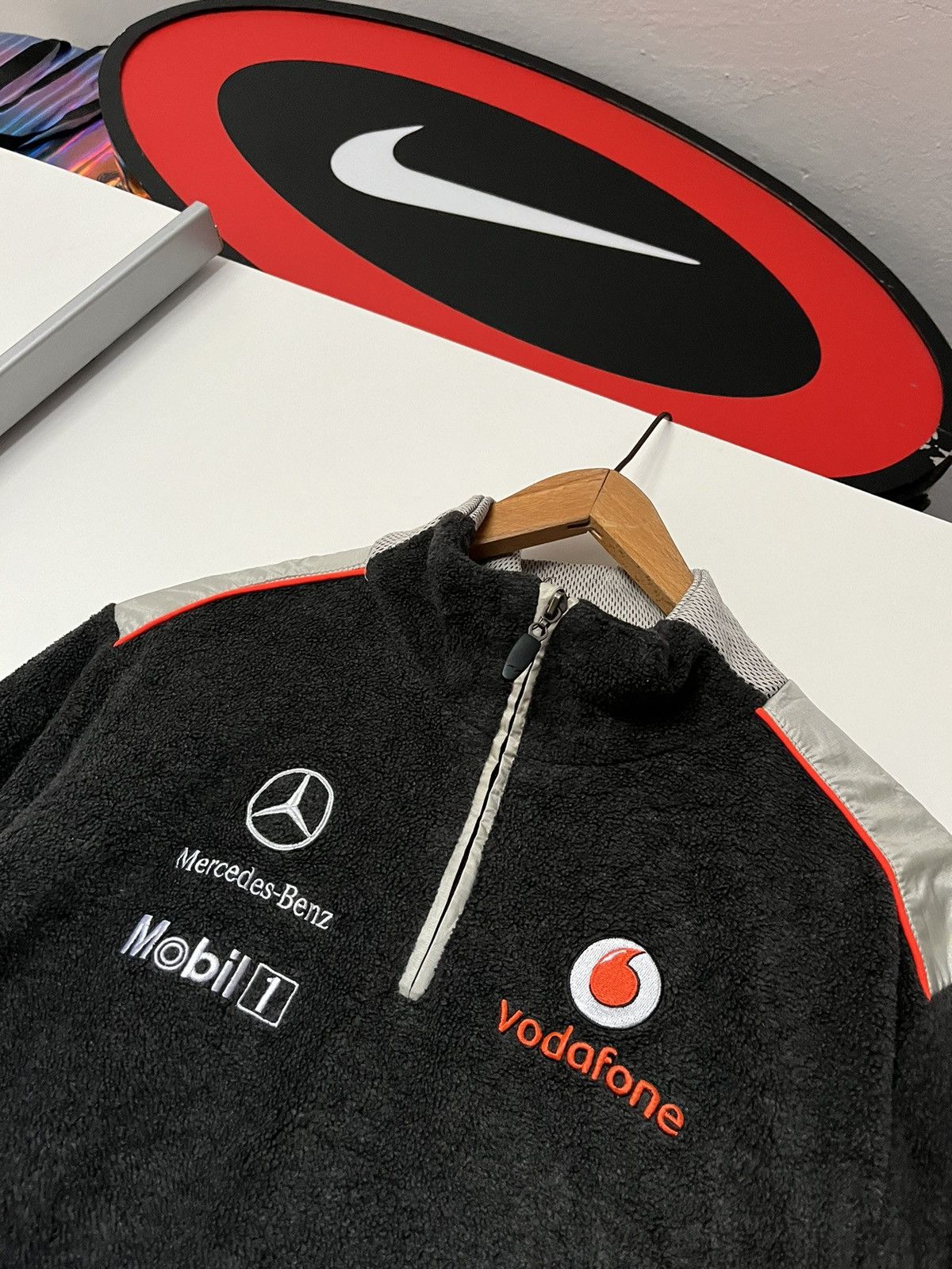Mercedes-Benz × Vintage Vintage Y2K Mercedes Mclaren Racing Polar Forma1 Vodafone Size US M / EU 48-50 / 2 - 3 Thumbnail