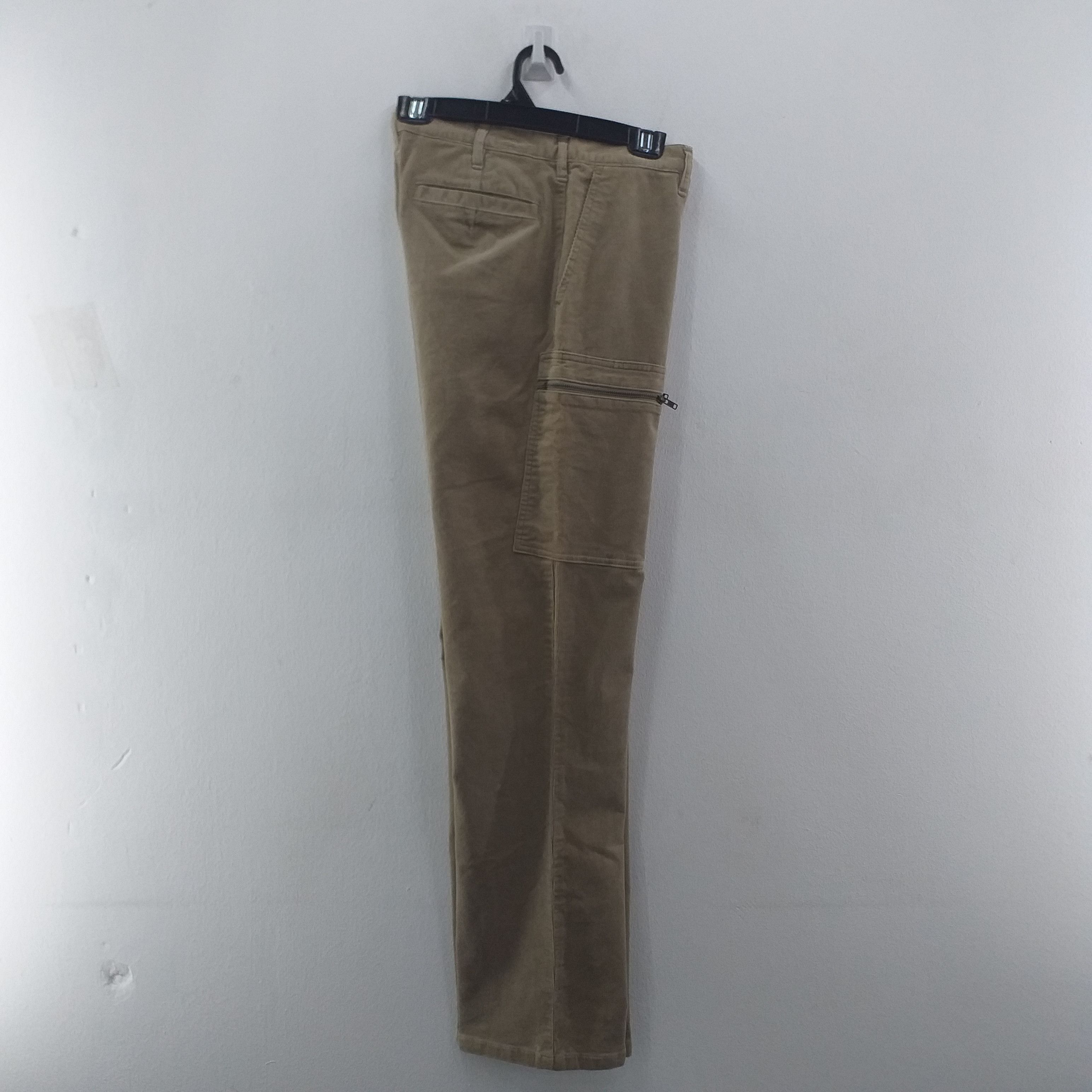 Japanese Brand Uniqlo Japanese Brand Cargo Corduroy Pocket Pant 30x33 CP033 Size US 30 / EU 46 - 8 Thumbnail
