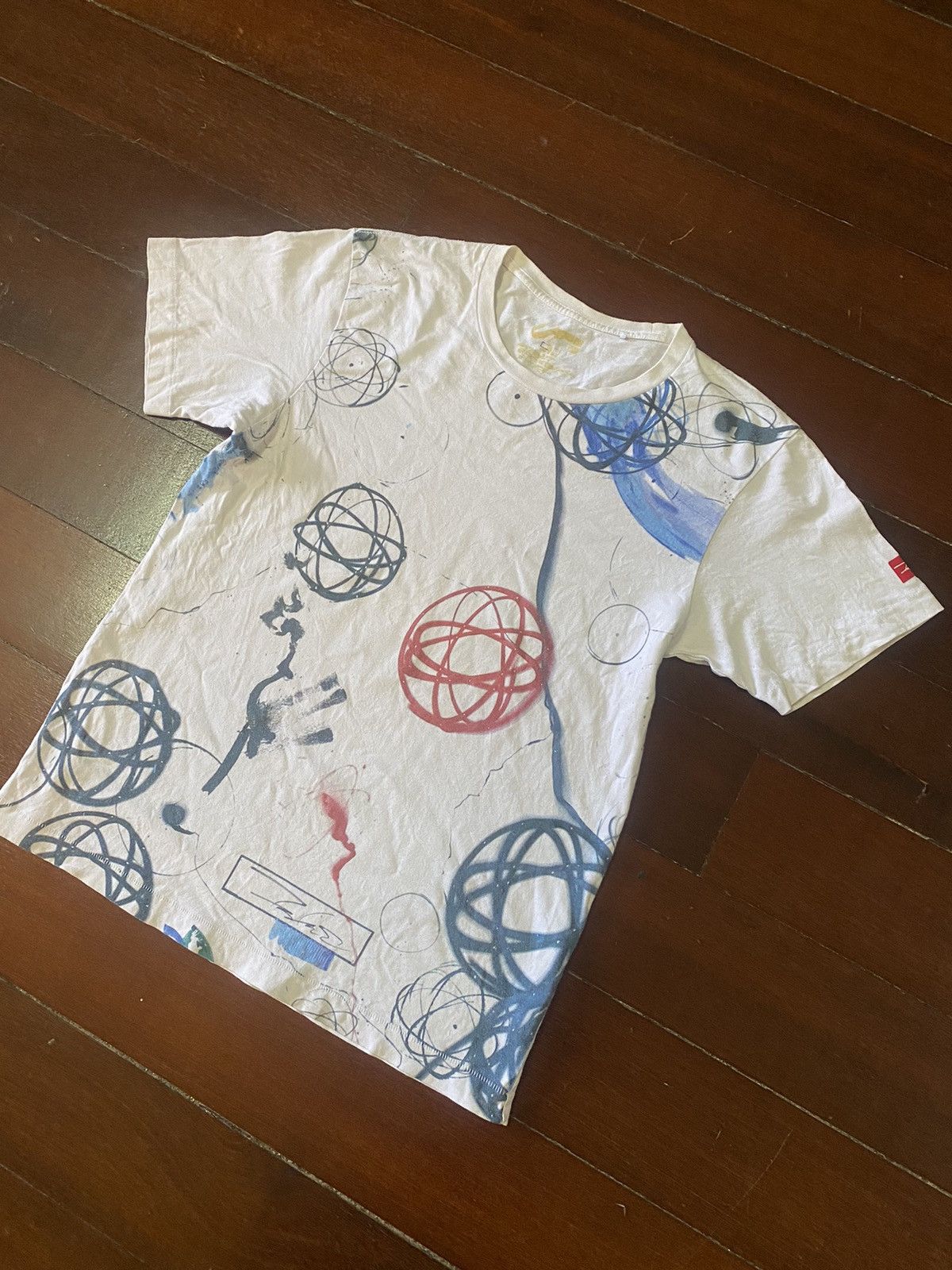 Futura × Recon FIRE 🔥 FUTURA LABORATORIES X UNIQLO ART DESIGN Size US M / EU 48-50 / 2 - 4 Thumbnail