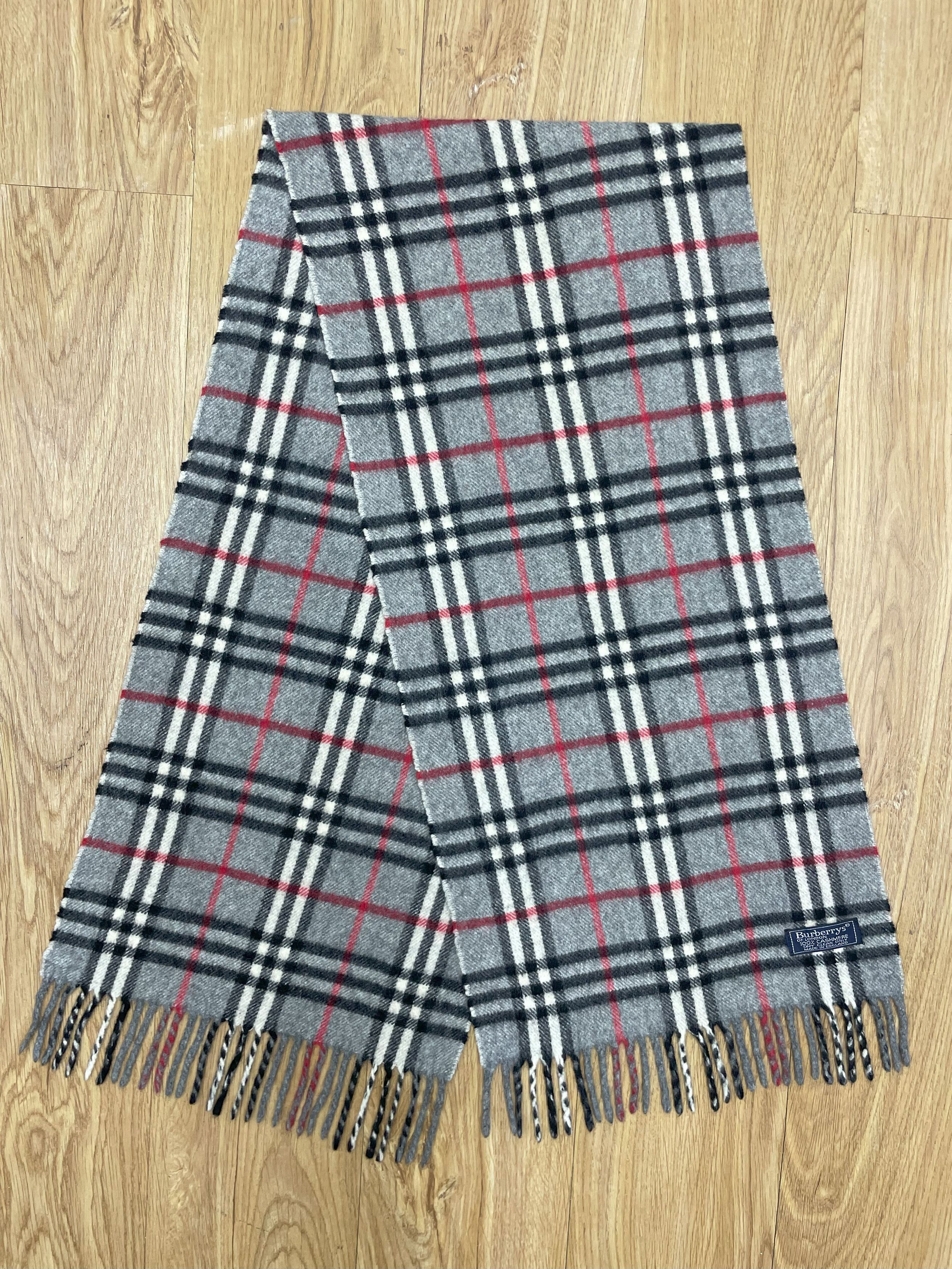 Burberry Burberrys Scarf / Muffler - 6153 Size ONE SIZE - 5 Thumbnail