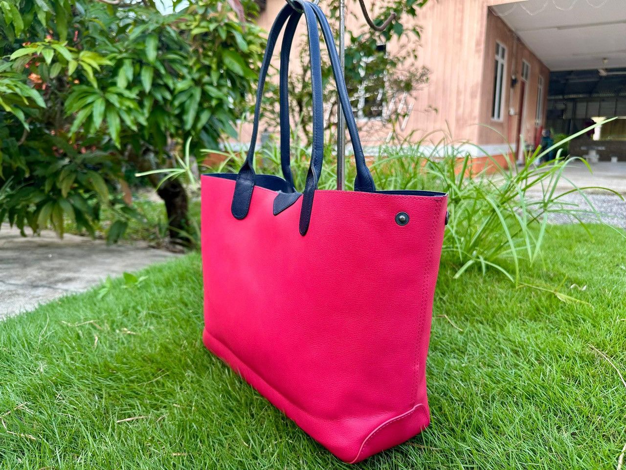 Longchamp Authentic Longchamp Le Roseau L Reversible Leather Tote Bag Size ONE SIZE - 3 Thumbnail