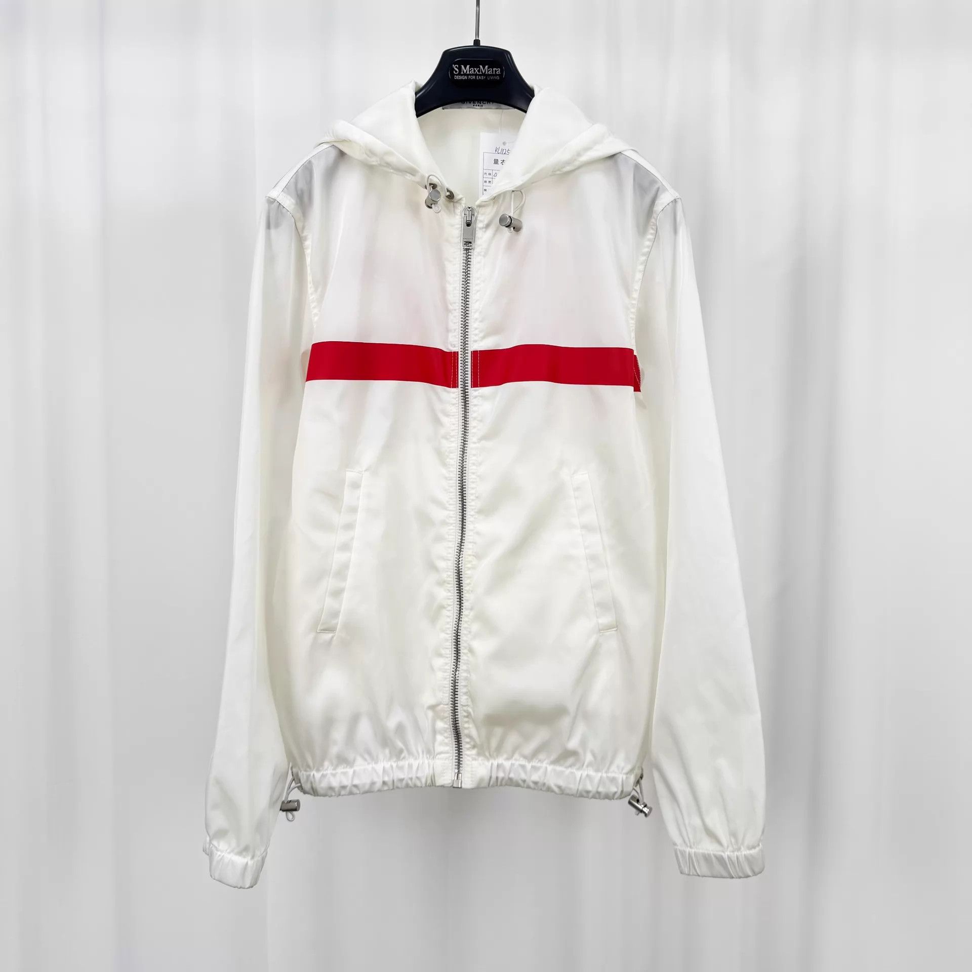 Givenchy Givenchy Printed Logo Shell Jacket 44 98 New Size US S / EU 44-46 / 1 - 1 Thumbnail
