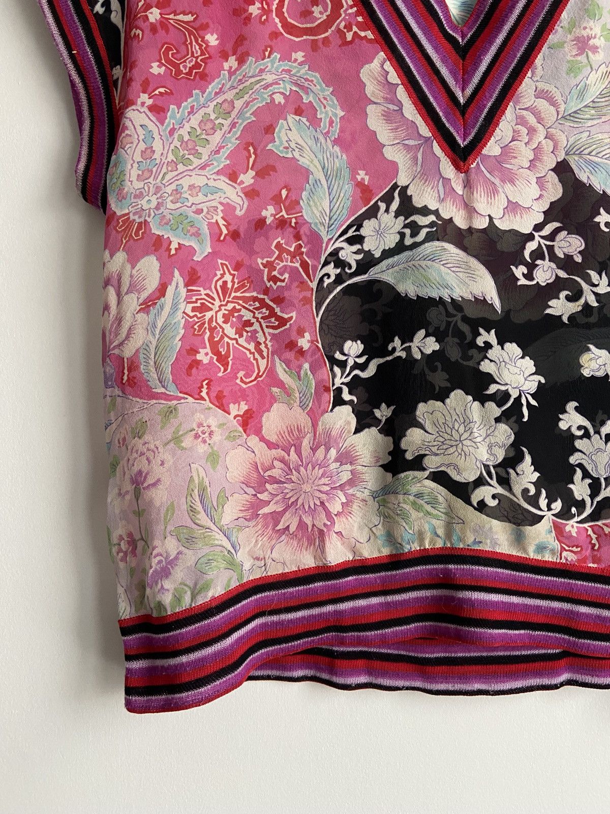 Emanuel Ungaro Emanuel Ungaro Silk Paisley Top Size S / US 4 / IT 40 - 4 Thumbnail