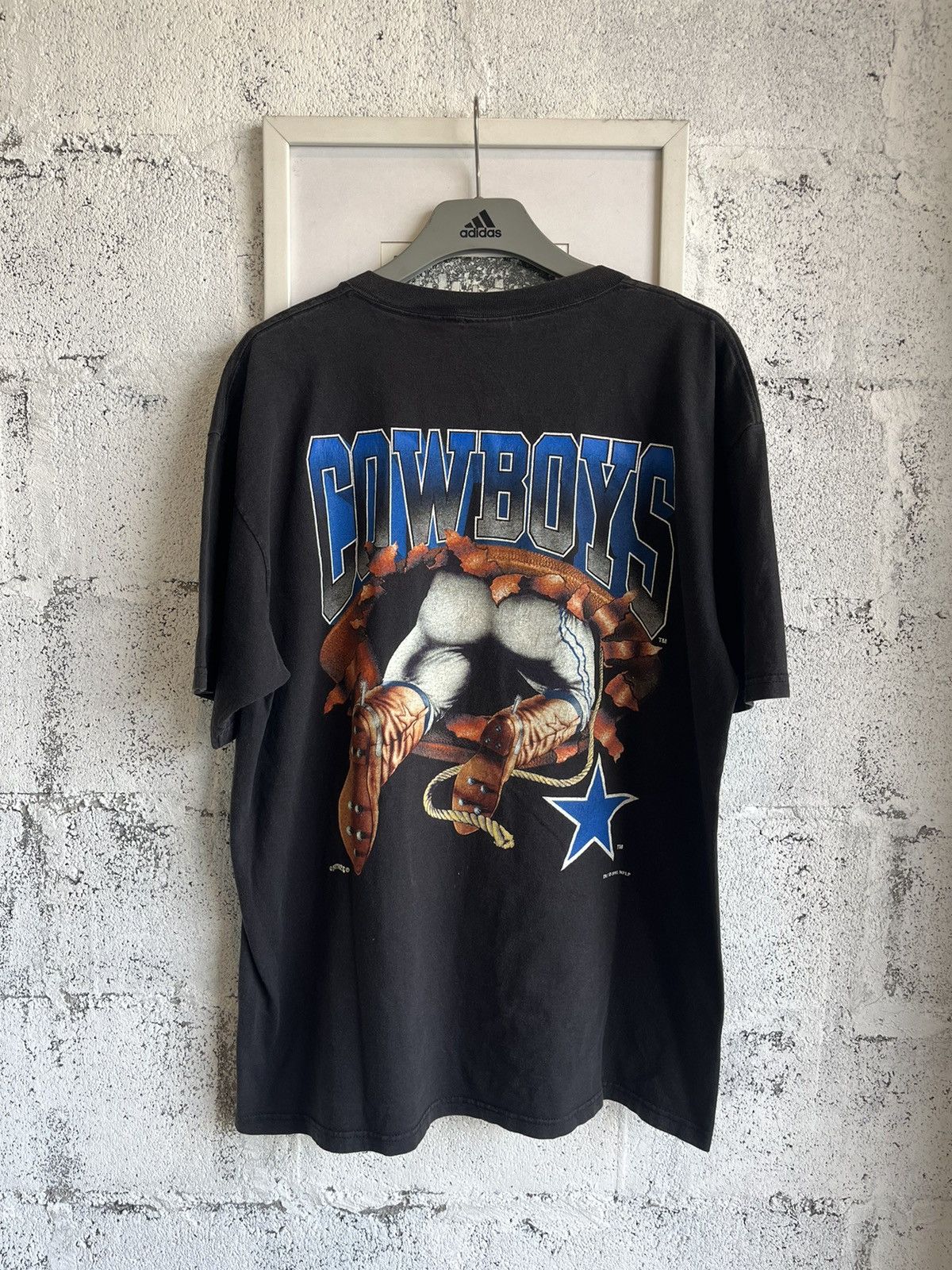 Nutmeg × Vintage Vintage DALLAS COWBOYS 1995’s NFLP Nutmeg Mills Tshirt Size US XL / EU 56 / 4 - 3 Thumbnail
