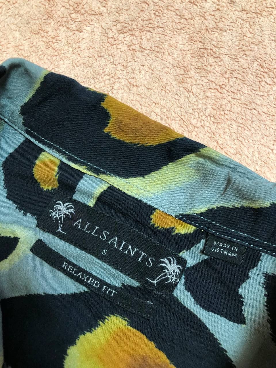 Allsaints Allsaints Hawaiian Floral Print Shirt STREETWEAR Size US S / EU 44-46 / 1 - 2 Thumbnail