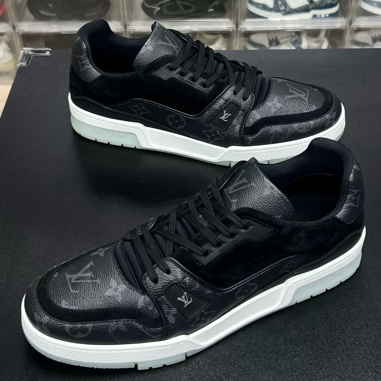Louis Vuitton Louis Vuitton Black Designer Casual Size US S / EU 44-46 / 1 - 1 Thumbnail
