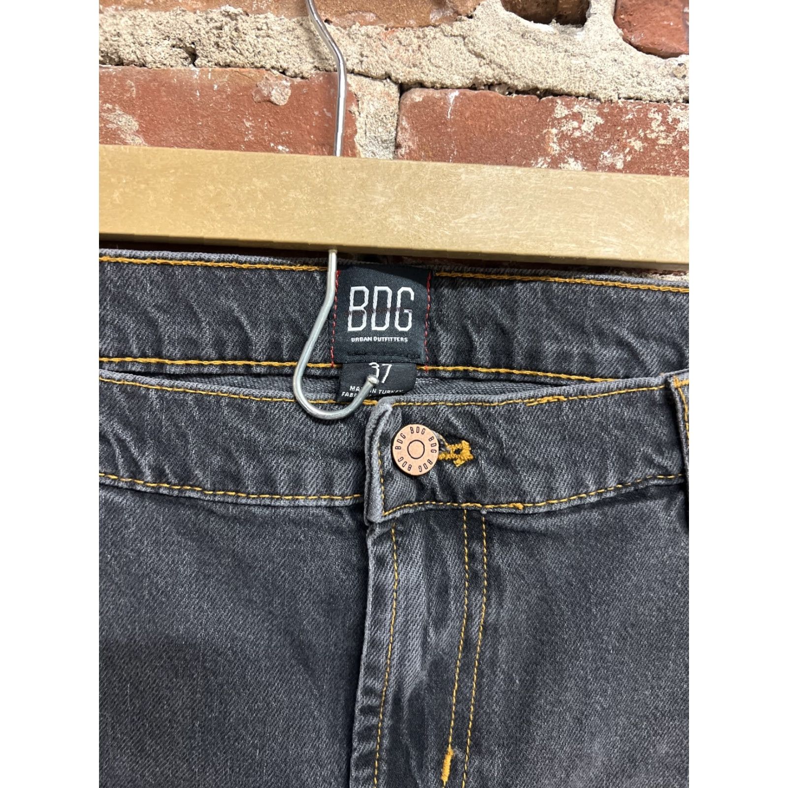 Urban Outfitters BDG Urban Outfitters Jeans Low Rise Flare Black 37 NWT Women's Cropped Jeans Black 37 NWT Size 25" / US 0 / IT 36 - 2 Thumbnail