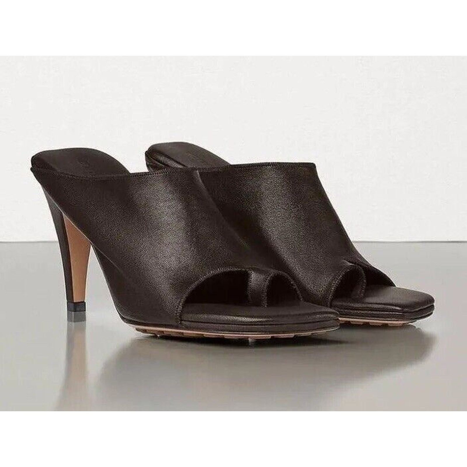 NIB $920 Bottega Veneta Leather Brown Shoes 7.5 US 618760