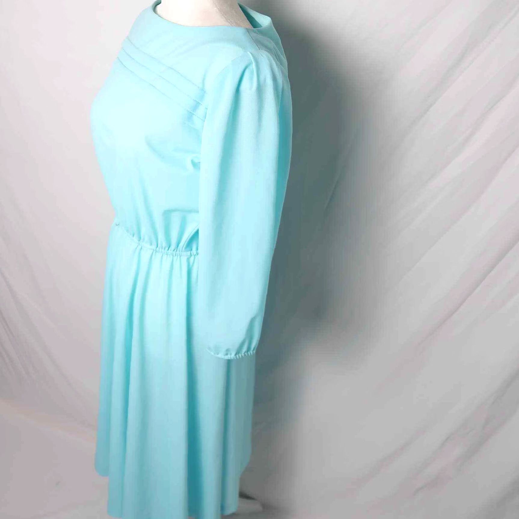 Vintage VINTAGE 70s Lady Carol Blue Blouson Midi Dress 12 Work Secretary/Geek - Polyester - Turquoise - Length 44 - Elastic Waist - Excellent Condition Size XL / US 12-14 / IT 48-50 - 3 Thumbnail