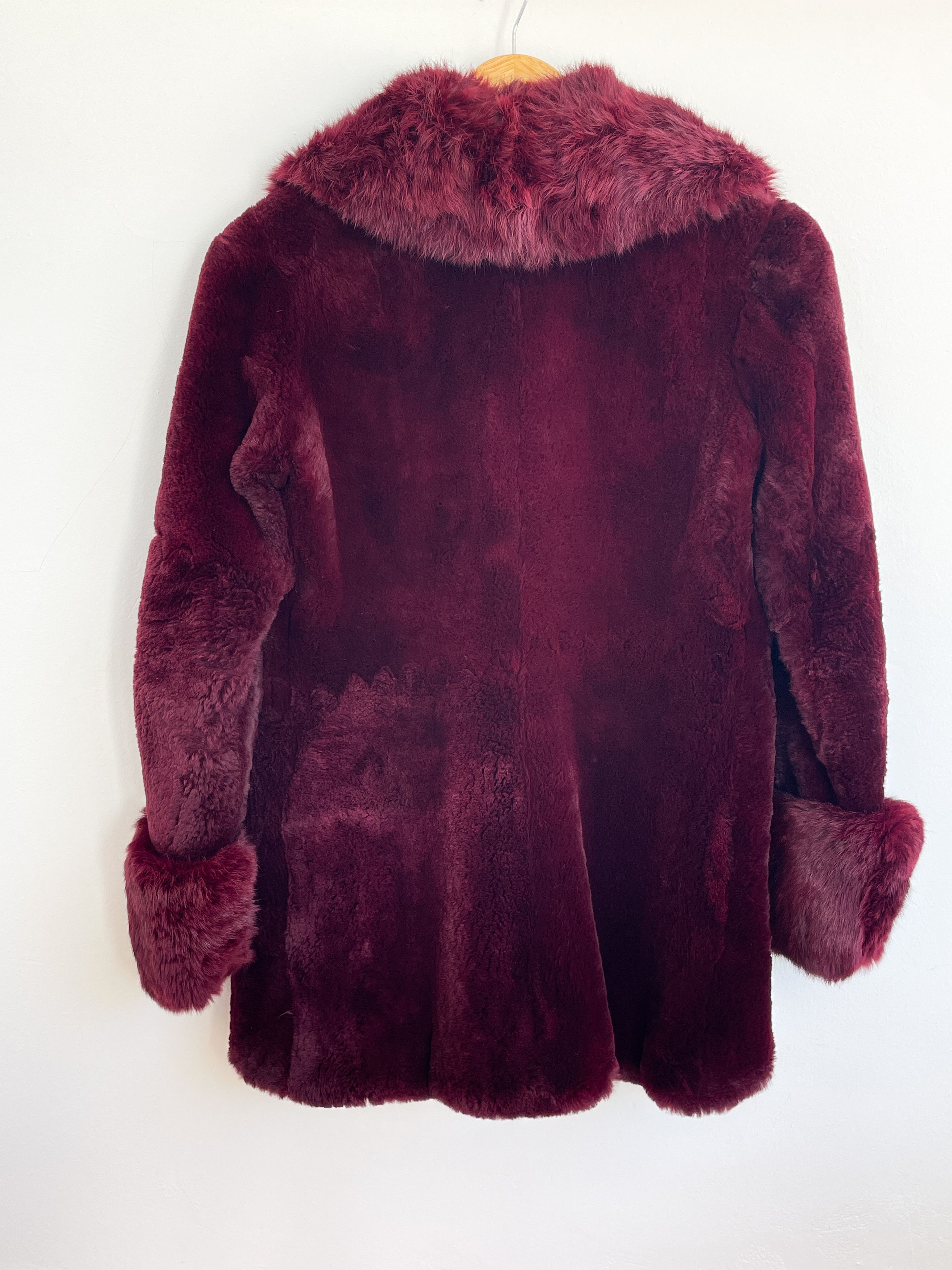 Dior burgundy fur coat Size S / US 4 / IT 40 - 6 Thumbnail