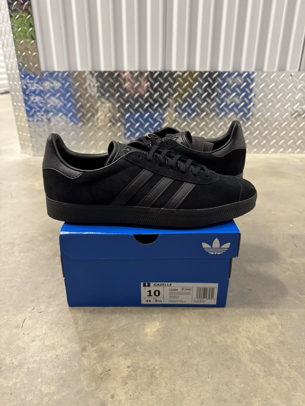 Adidas Adidas Gazelle Triple Black Size 10 Size US 10 / EU 43 - 1 Thumbnail