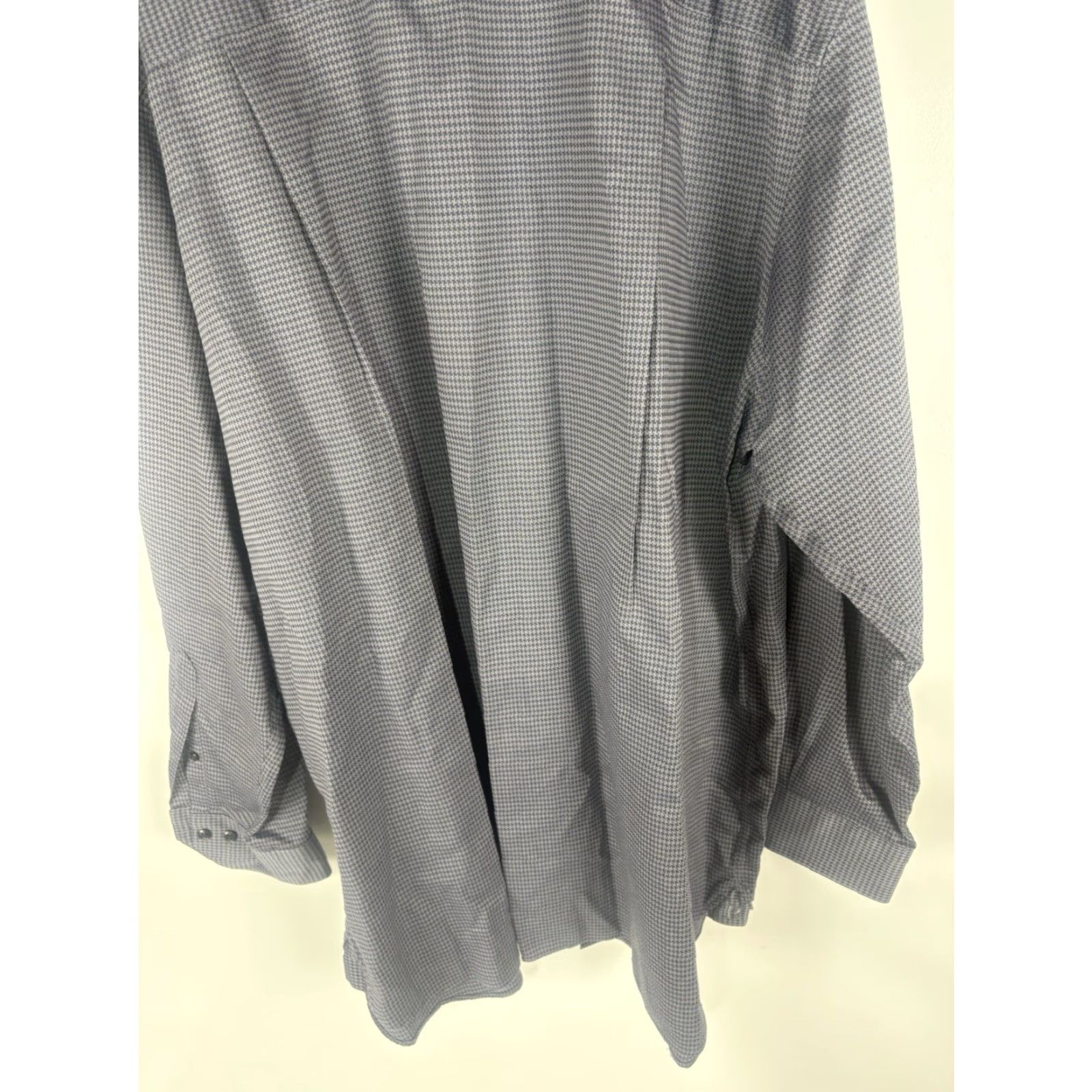 Vintage Rochester Dress Shirt Rochester 100% Egyptian Cotton Button-Down Woven White/Gray Geometric Non-Iron Long Sleeve 36/37T Big & Tall Mens Shirt Size 36R - 6 Thumbnail