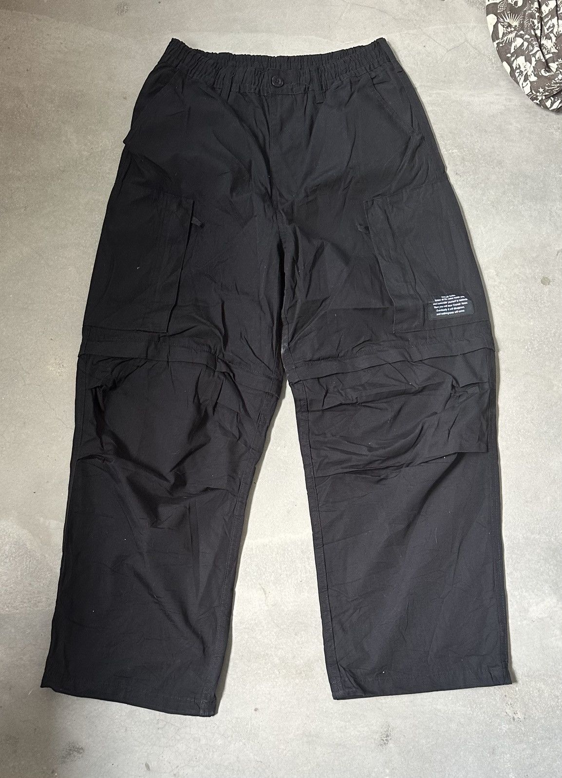 GU × Undercover GU UNDERCOVER KOSMIK NOISE CARGO PANT Size US 30 / EU 46 - 1 Thumbnail