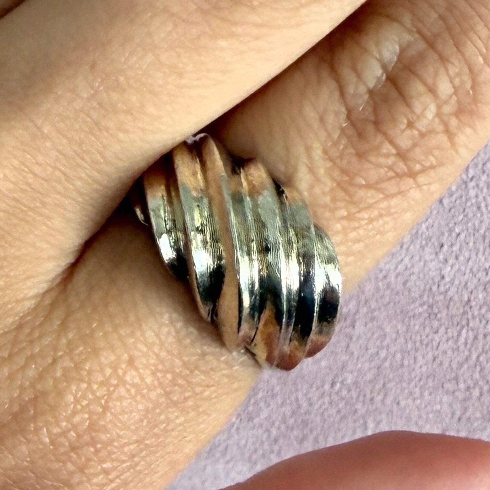 Sterling Silver sterling silver vintage scalloped dome ring size 8 Size ONE SIZE - 1 Thumbnail