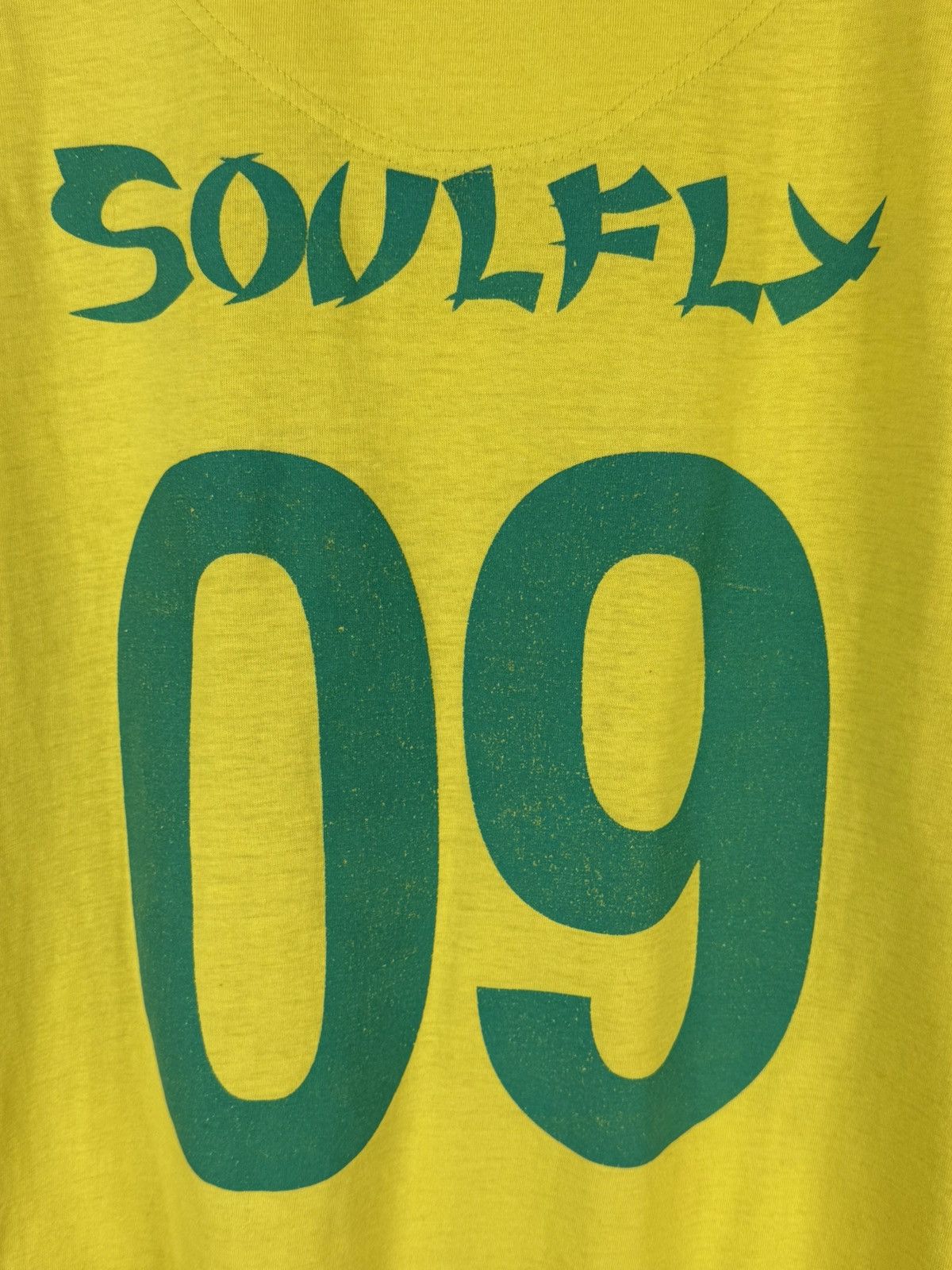 Band Tees 00s Soulfly #09 Brazil Soccer Sepultura Style Metal T-Shirt Size US XL / EU 56 / 4 - 6 Thumbnail