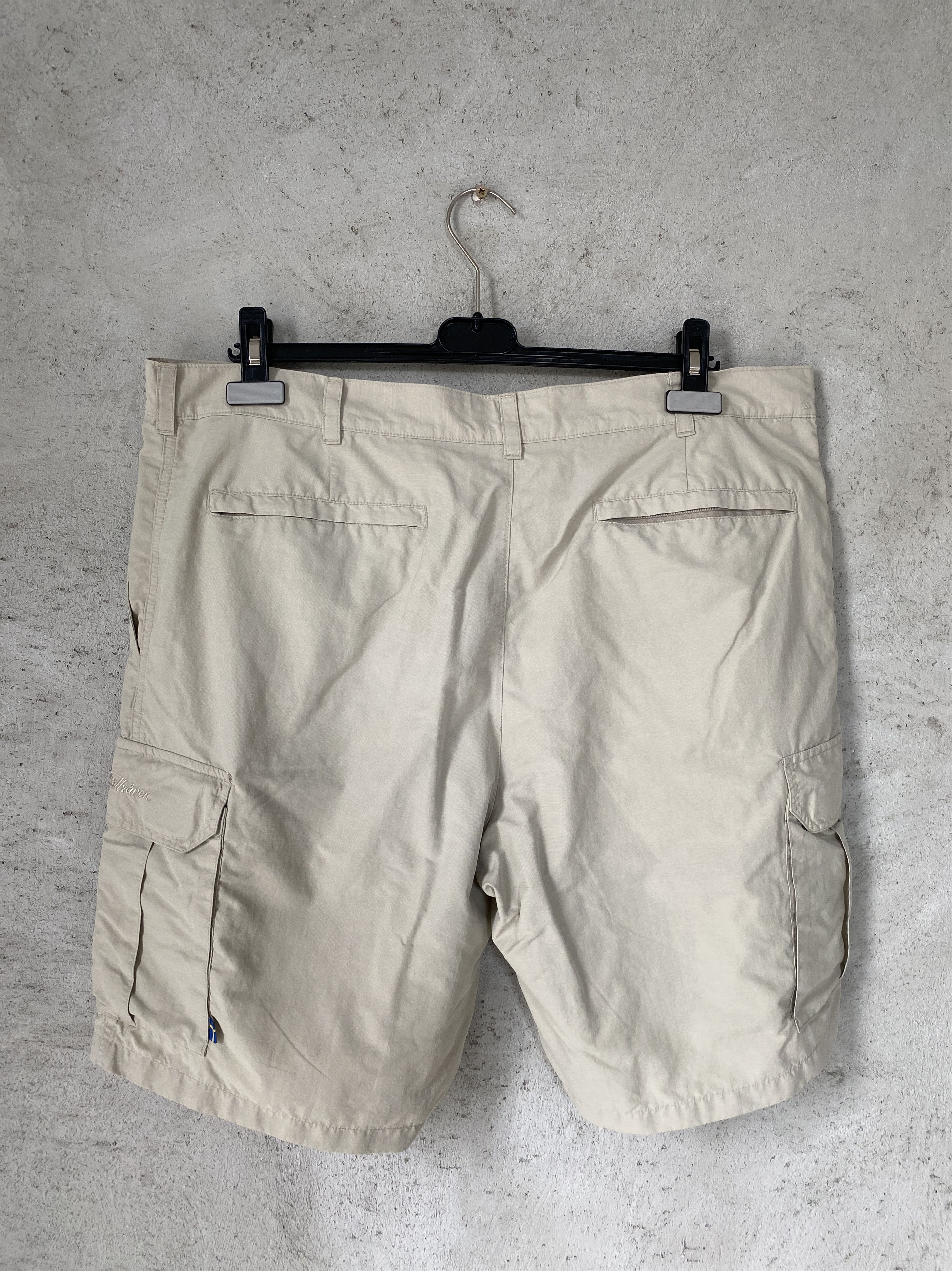 Fjallraven Fjallraven shorts outdoor casual vintage Size US 40 / EU 56 - 3 Thumbnail