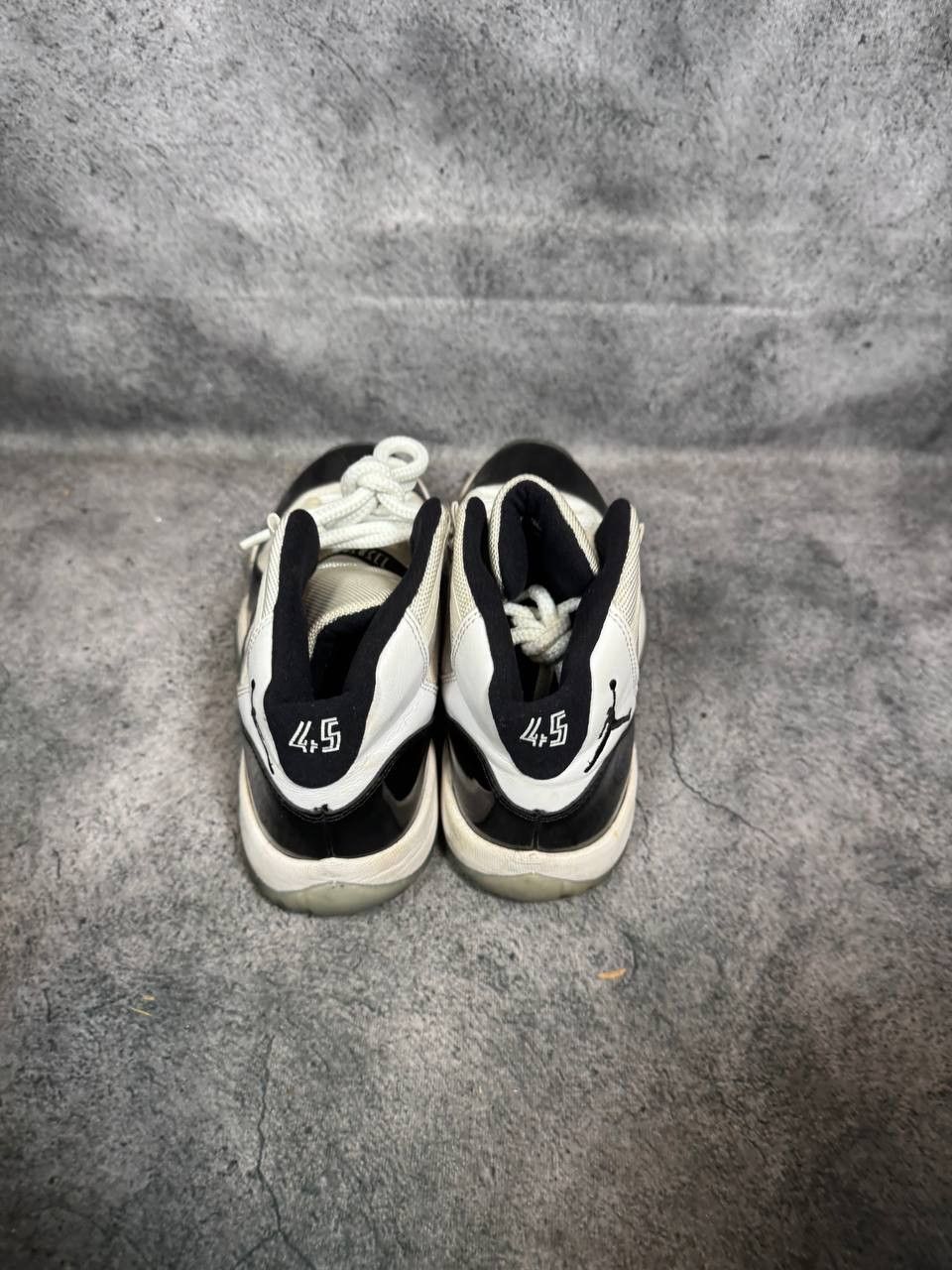 Jordan Brand Size 6Y | Jordan 11 Concord No Box | Pre-Owned Size US 6 / EU 39 - 5 Thumbnail