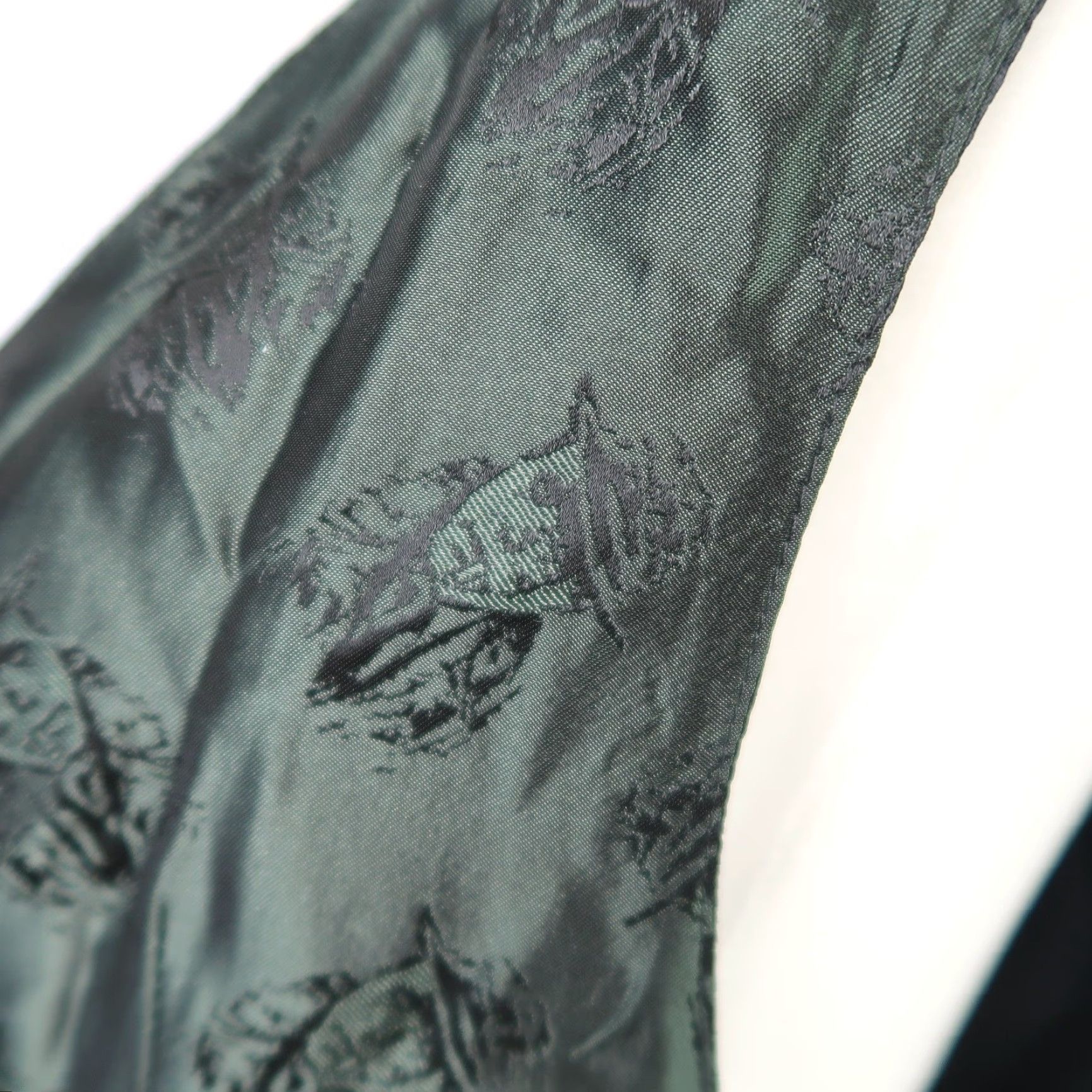 Vintage VINTAGE Dark Green Satin Cowboy Print Vest Mens M 80s Western Satin Acetate Button Front Cowboy 80s Mens M Size US M / EU 48-50 / 2 - 6 Thumbnail