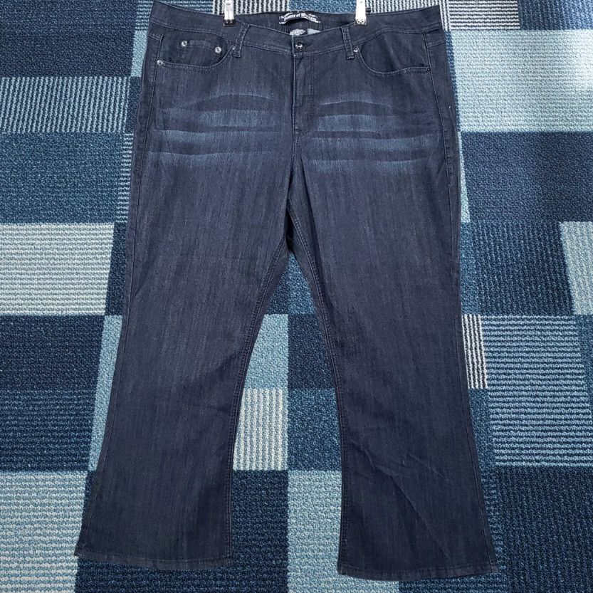 Vintage Source Of Wisdom Jeans Womens Plus Size 26 Blue Boot Cut High Rise Dark Wash Stretch Size 26" / US 2 / IT 38 - 1 Thumbnail