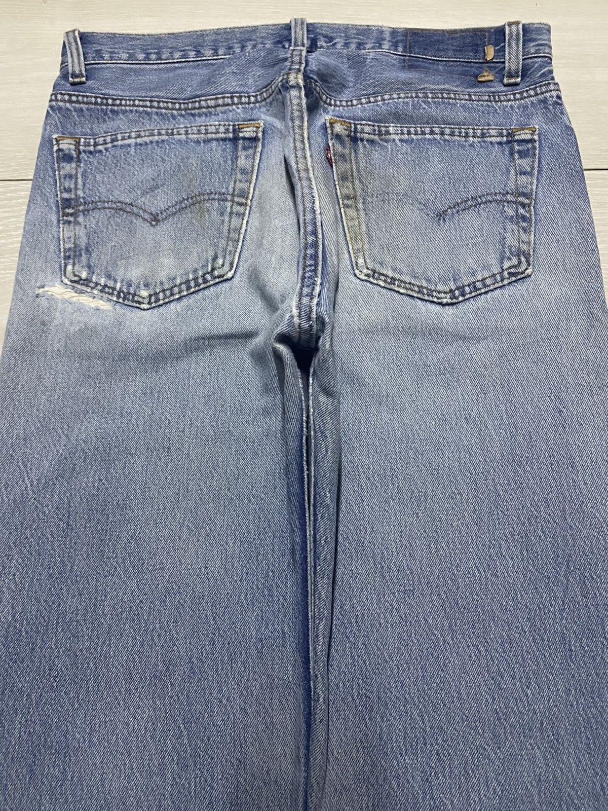 Levi's Vintage Levis 501 90s Distressed ButtonFly Jeans Size US 32 / EU 48 - 4 Thumbnail