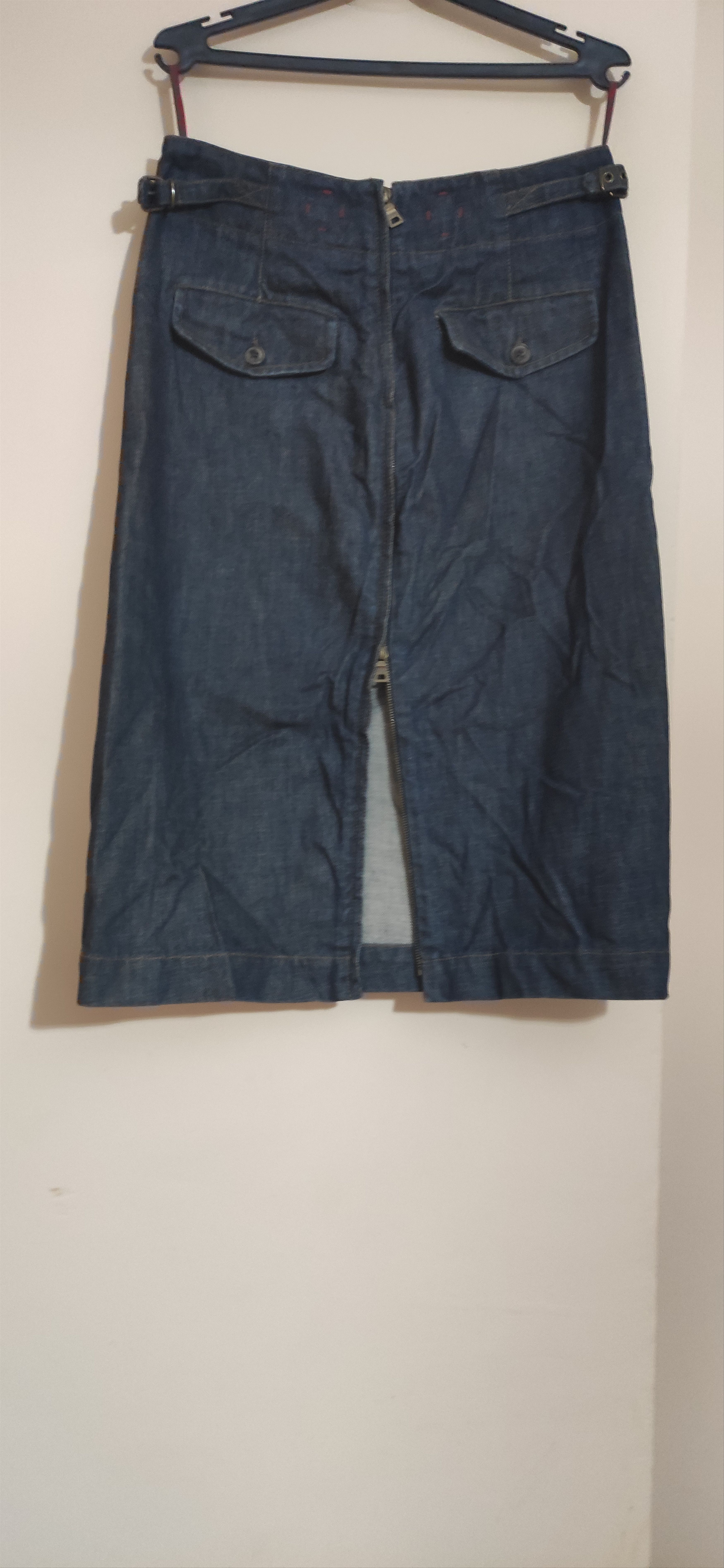Prada The skirt Prada Size 27" / US 4 / IT 40 - 2 Thumbnail