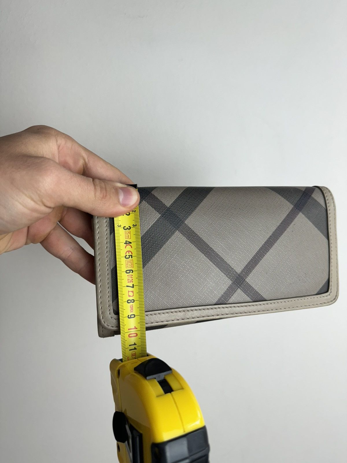 Burberry × Leather × Vintage Vintage rare leather wallet Burberry original casual item Size ONE SIZE - 8 Thumbnail