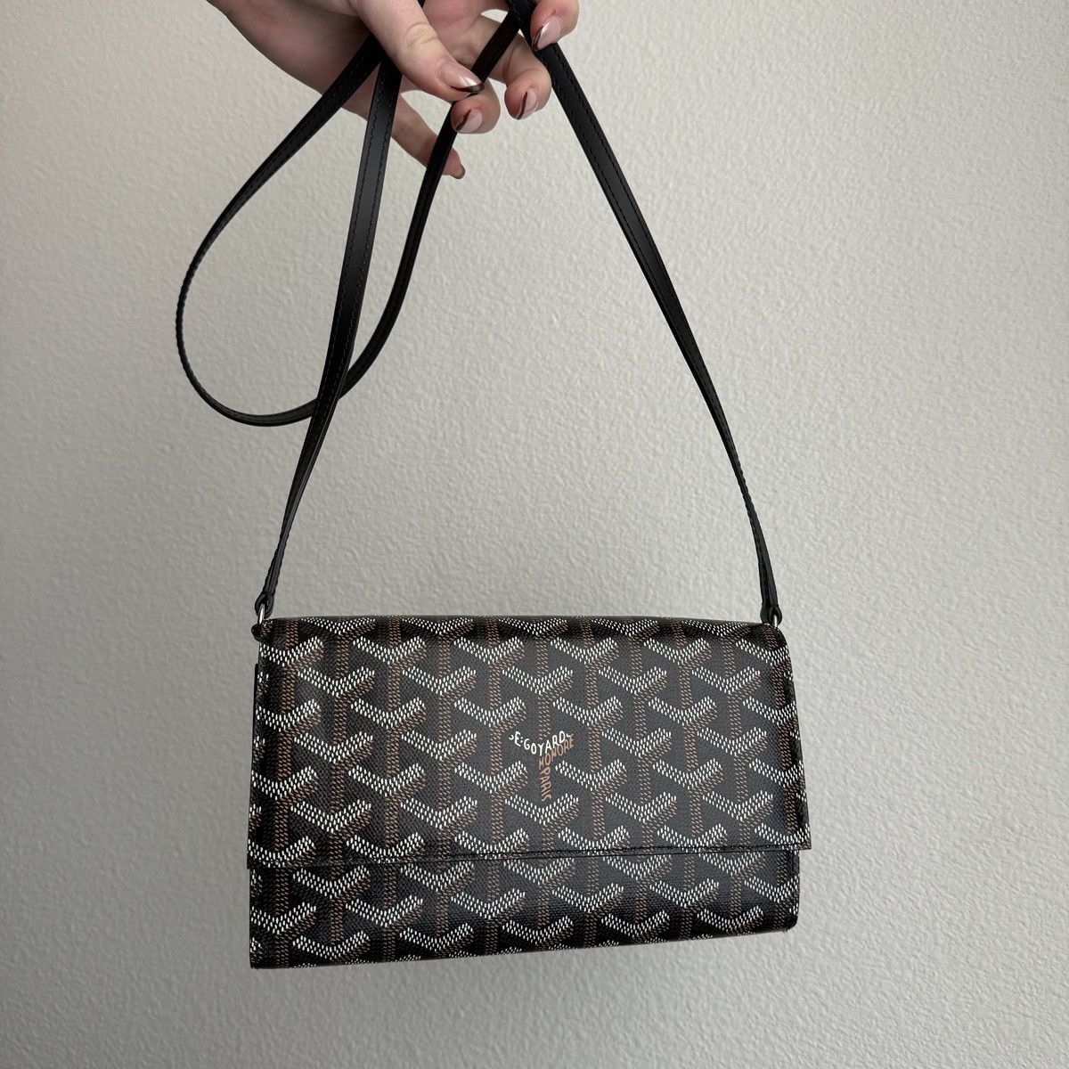 Goyard Goyard Varenne Continental Wallet Crossbody Bag Size ONE SIZE - 1 Thumbnail