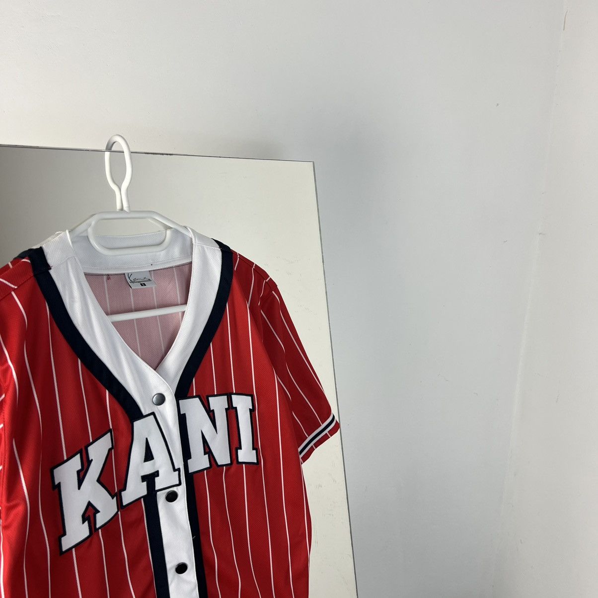 Karl Kani Karl Kani Spellout Big Embroidered Logo Button Up Jersey Size US S / EU 44-46 / 1 - 2 Thumbnail