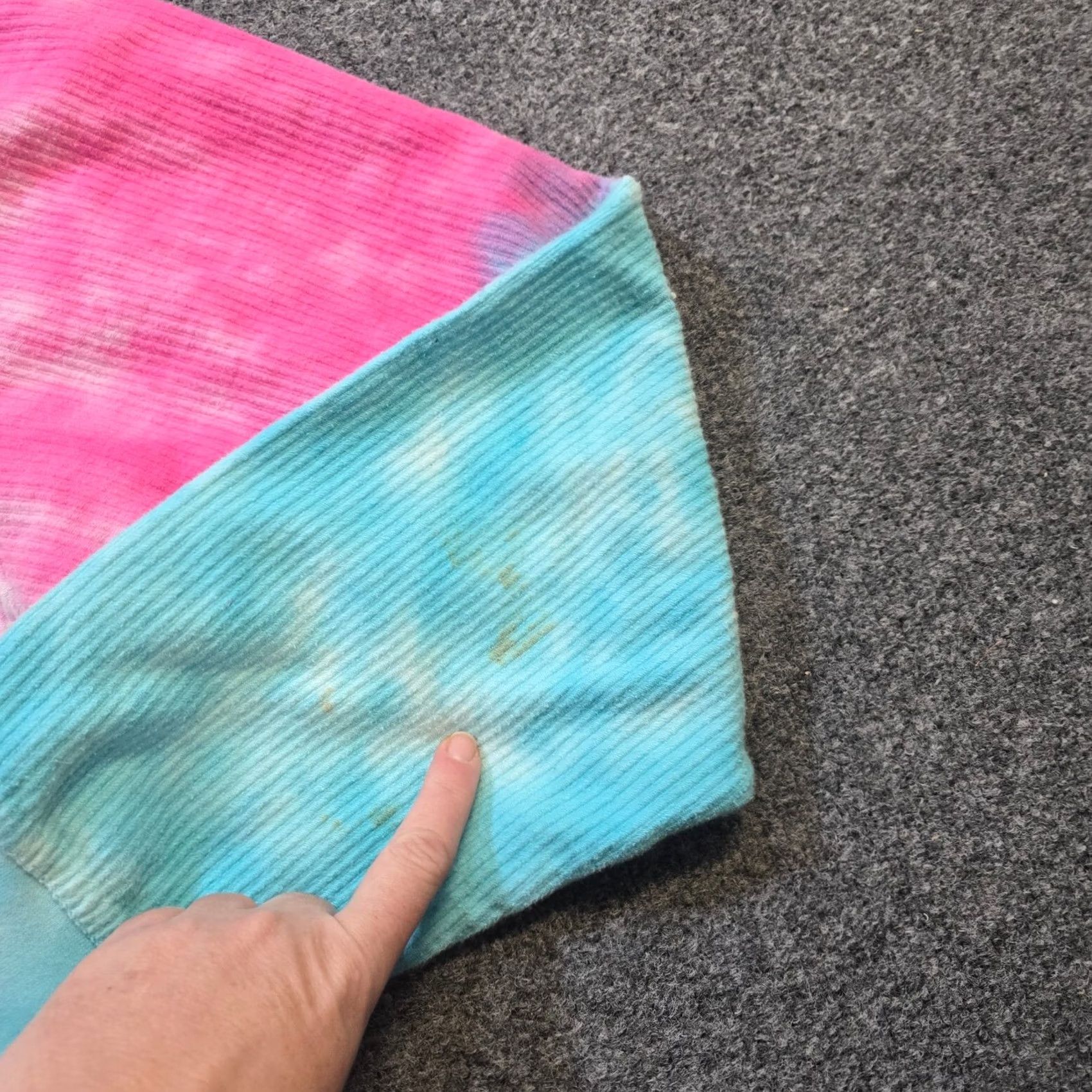 Vintage VINTAGE Boston College Sweatshirt Womens XL Blue Pink Tie Dye Crew Neck Casual Size XL / US 12-14 / IT 48-50 - 4 Thumbnail