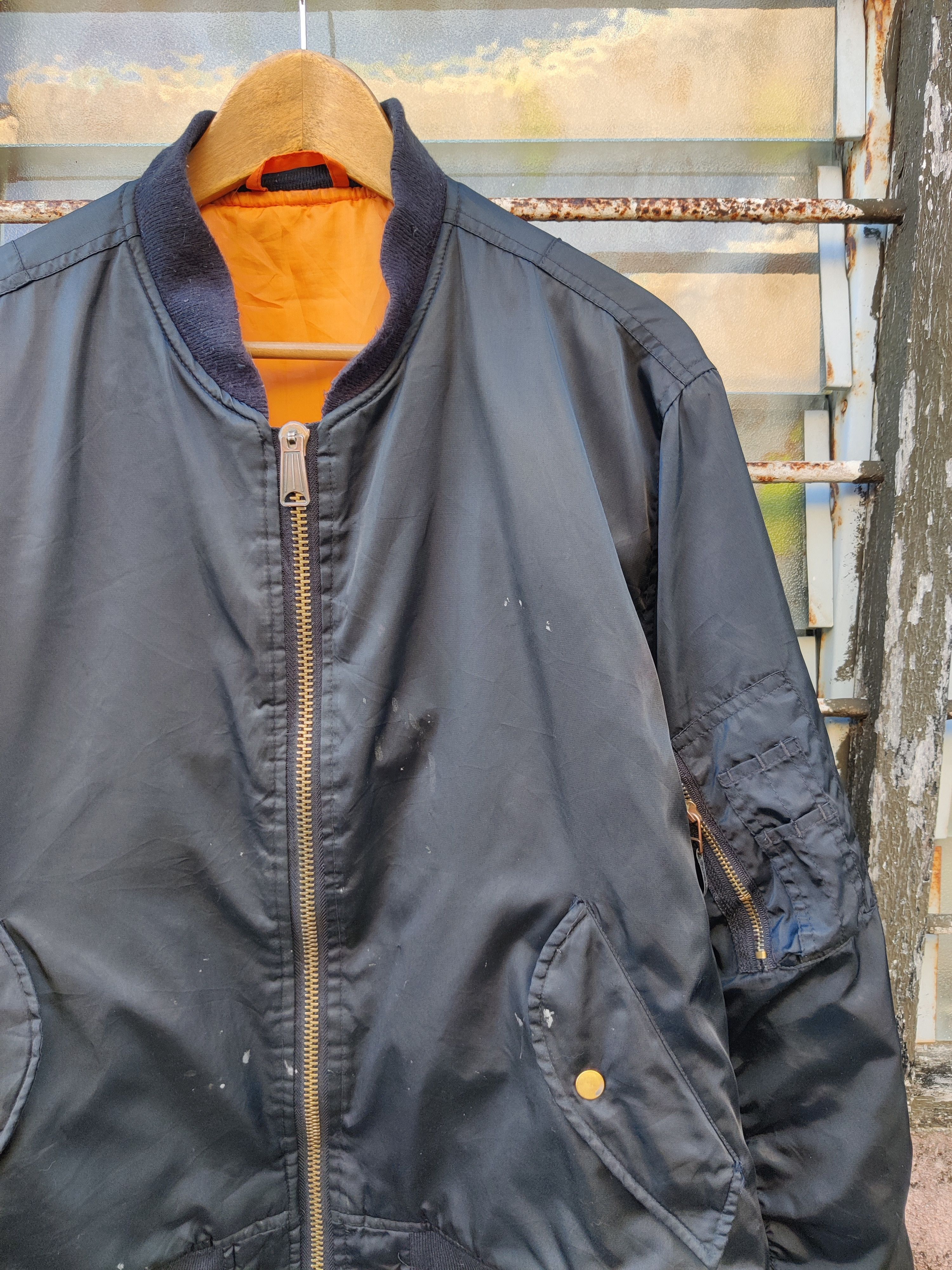 Japanese Brand Vintage Distressed Un-Branded Japanese Flight Bomber Jacket Size US L / EU 52-54 / 3 - 3 Thumbnail