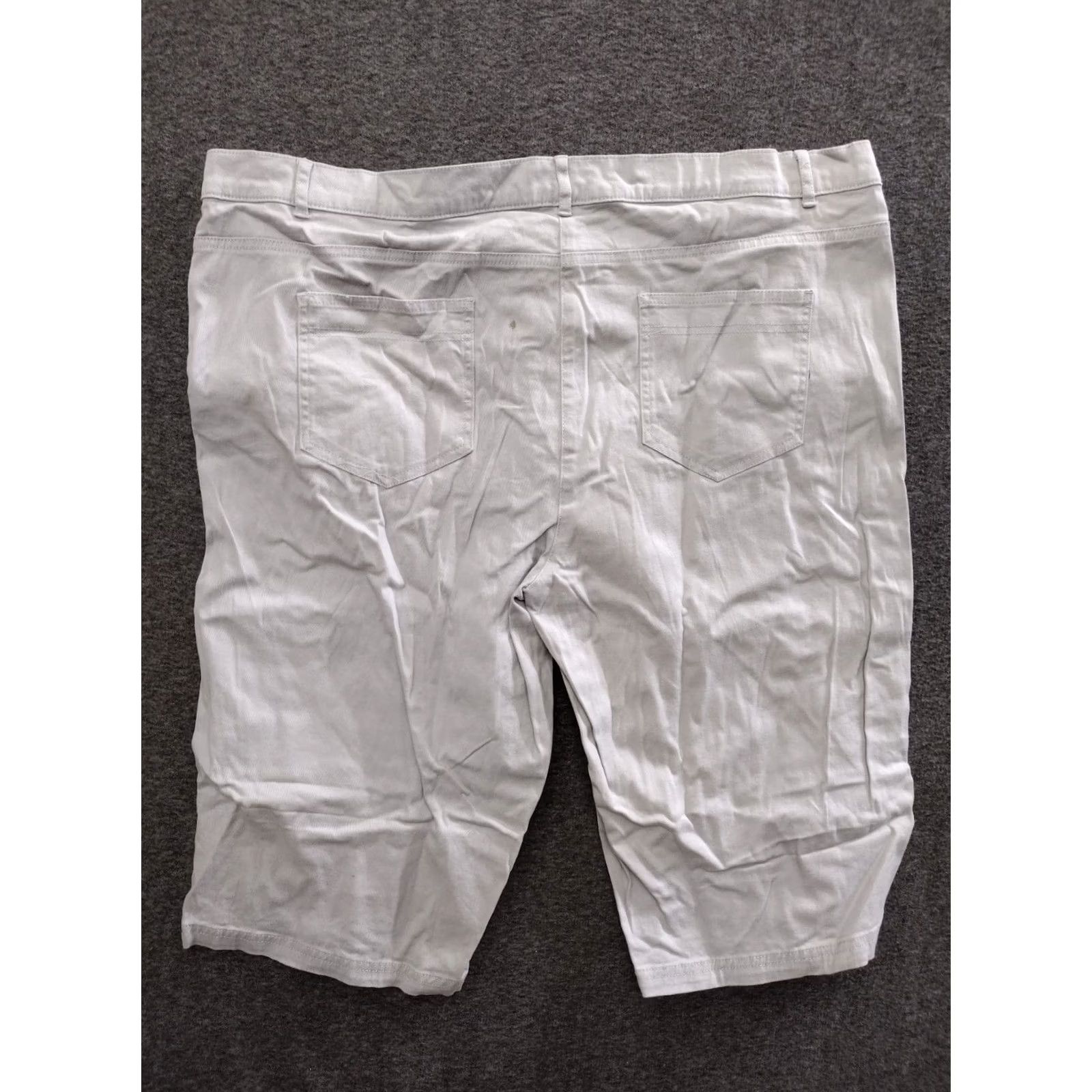 Vintage Bexley's Woman Cotton Relaxed Chino Long Shorts Classic White Size 50 Size 36" / US 14 / IT 50 - 2 Thumbnail