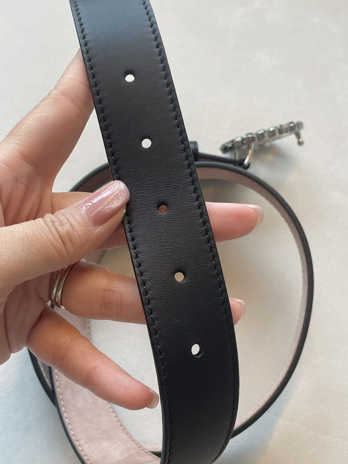 Gucci Authentic Gucci Leather Belt with Crystal Logo Buckle Size ONE SIZE - 5 Thumbnail